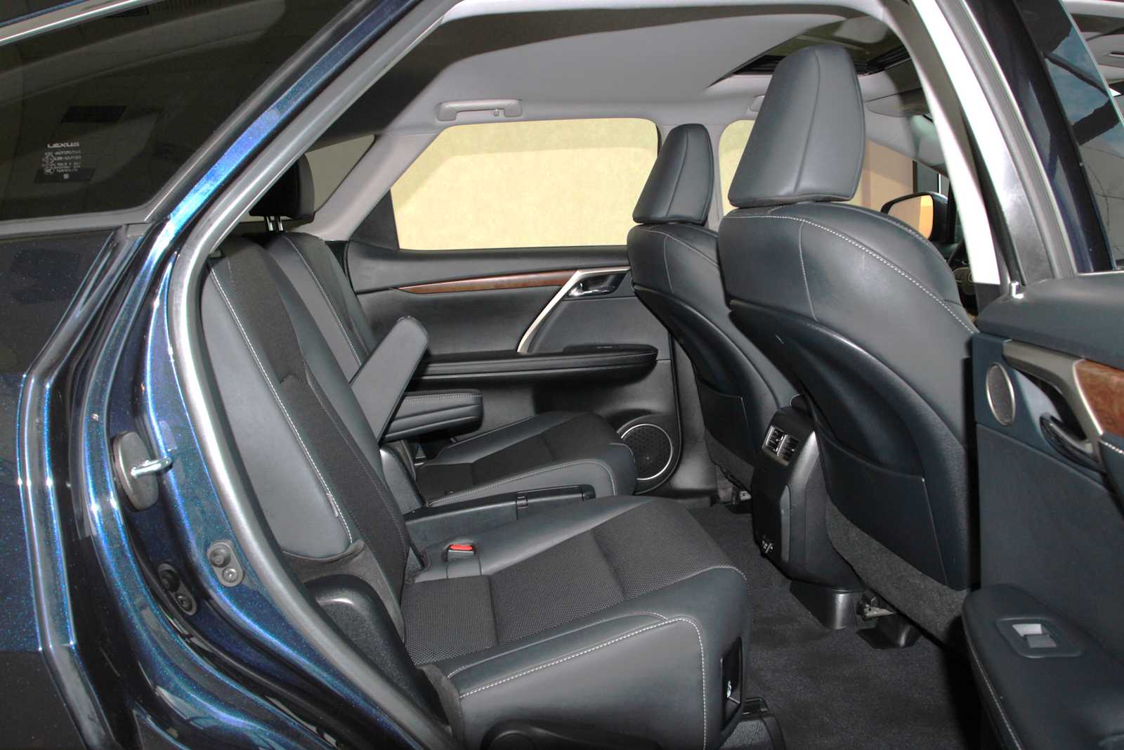 used 2022 Lexus RX 350L car, priced at $33,497