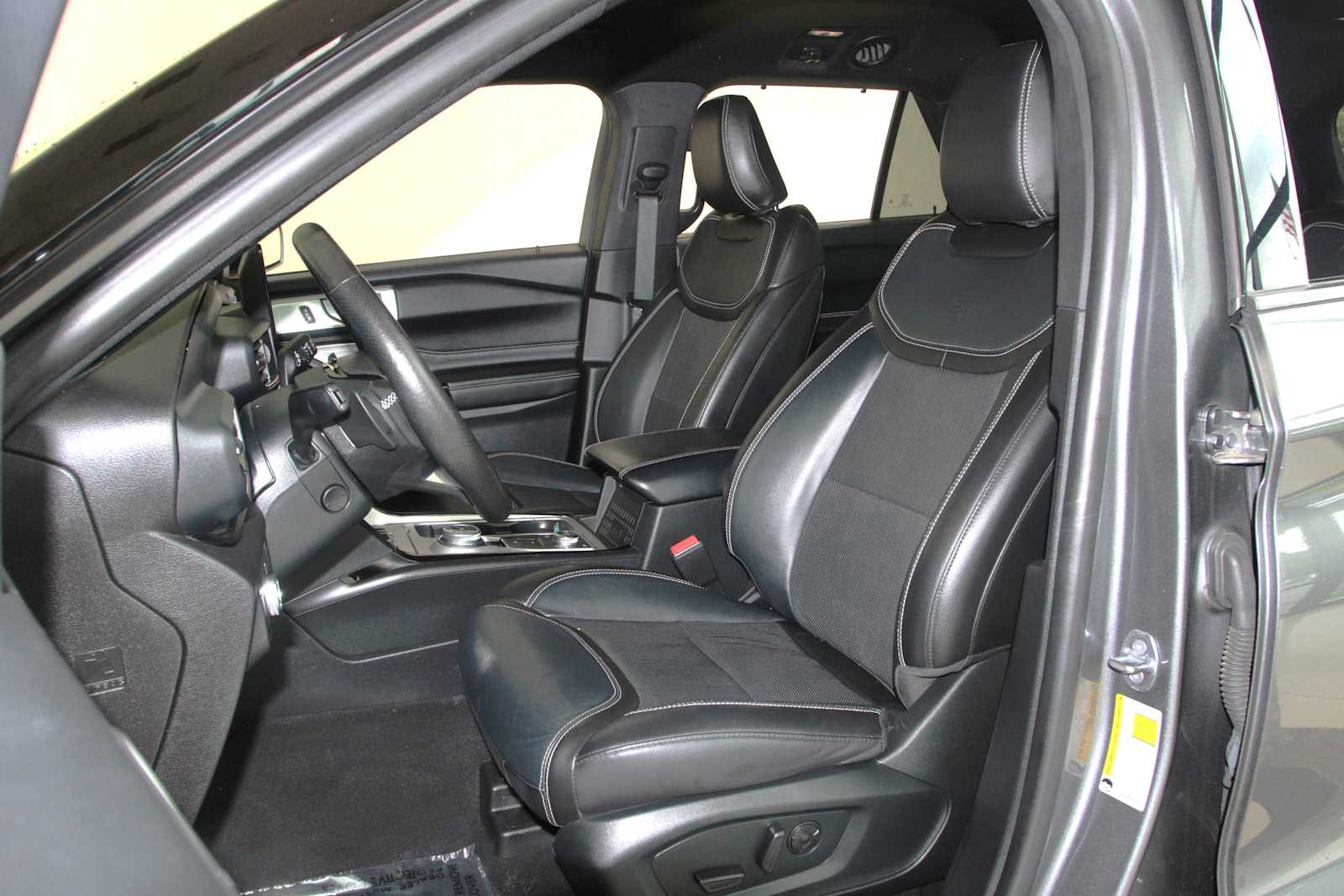 used 2022 Ford Explorer car, priced at $39,398