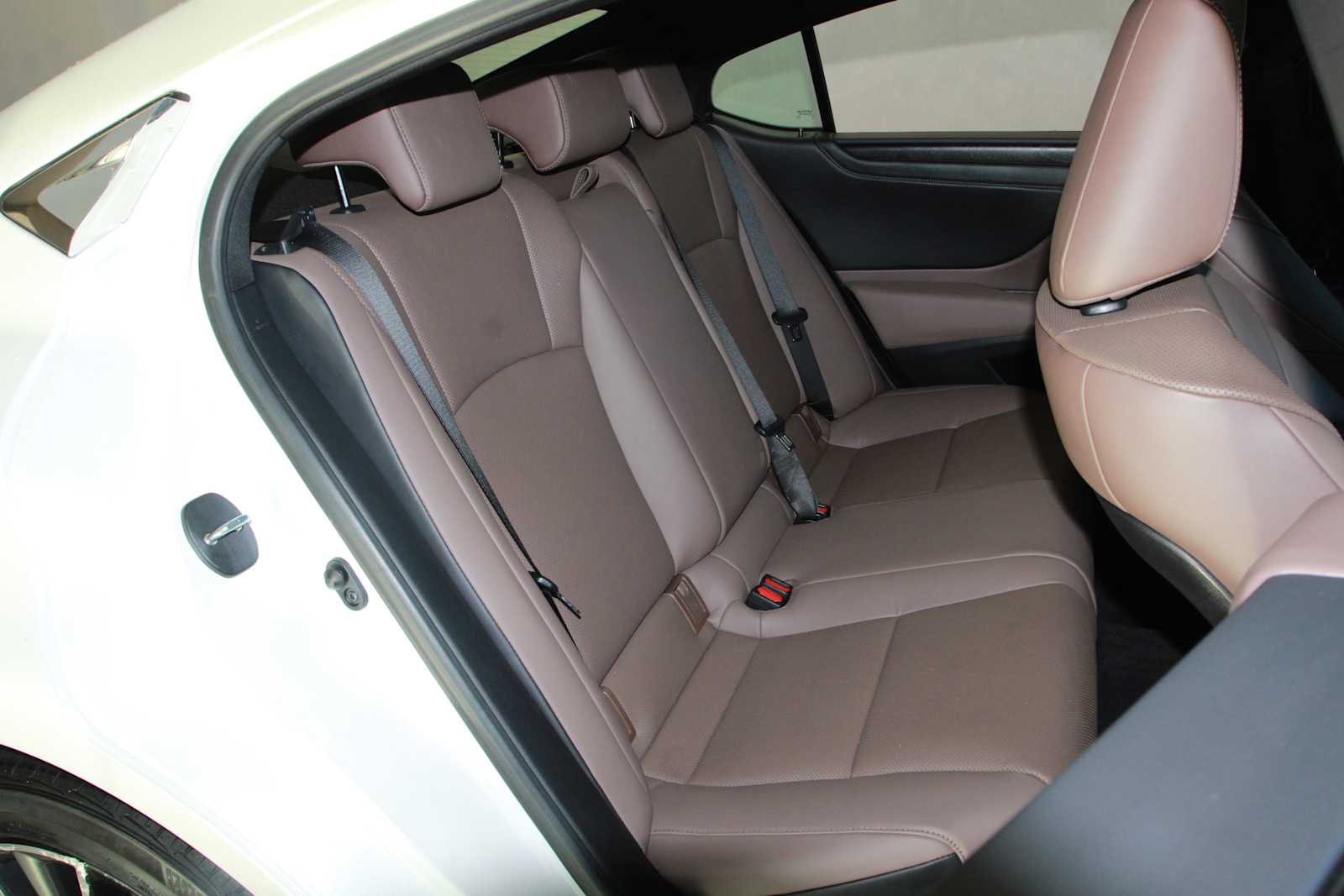 used 2023 Lexus ES 350 car, priced at $35,997