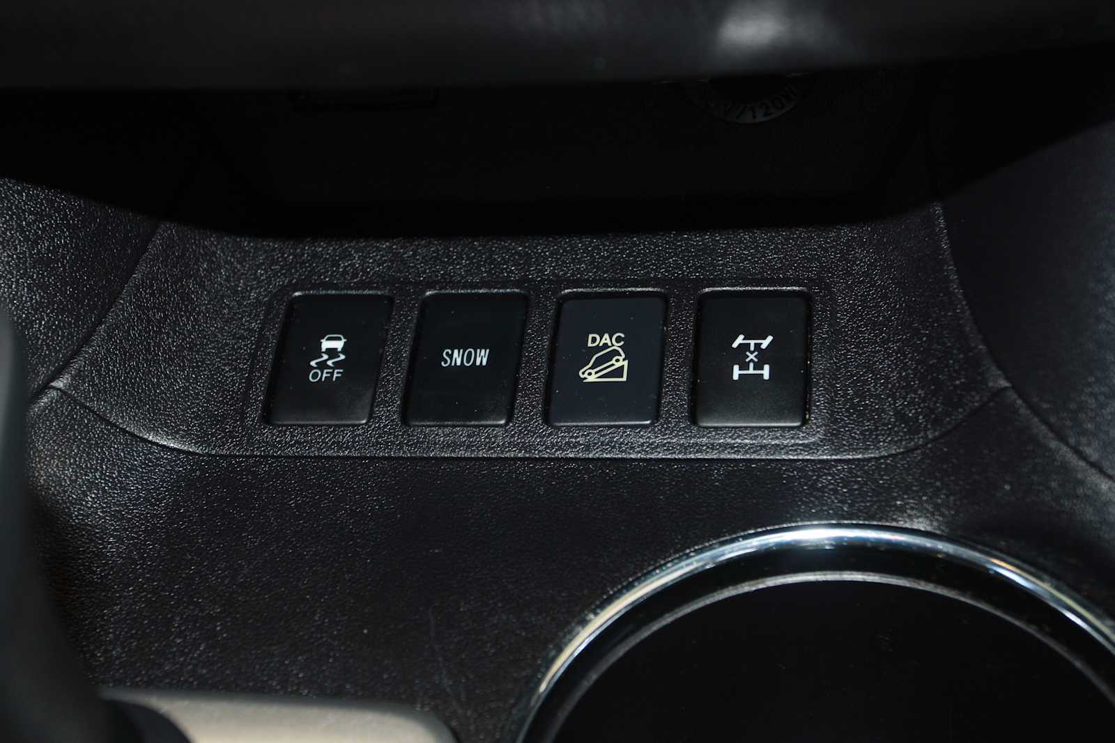 used 2016 Toyota Highlander car, priced at $21,998