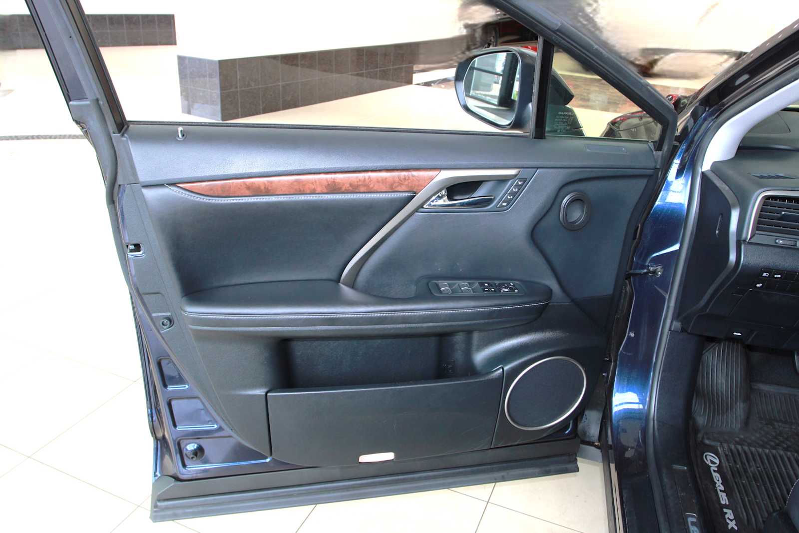 used 2022 Lexus RX 350L car, priced at $33,497