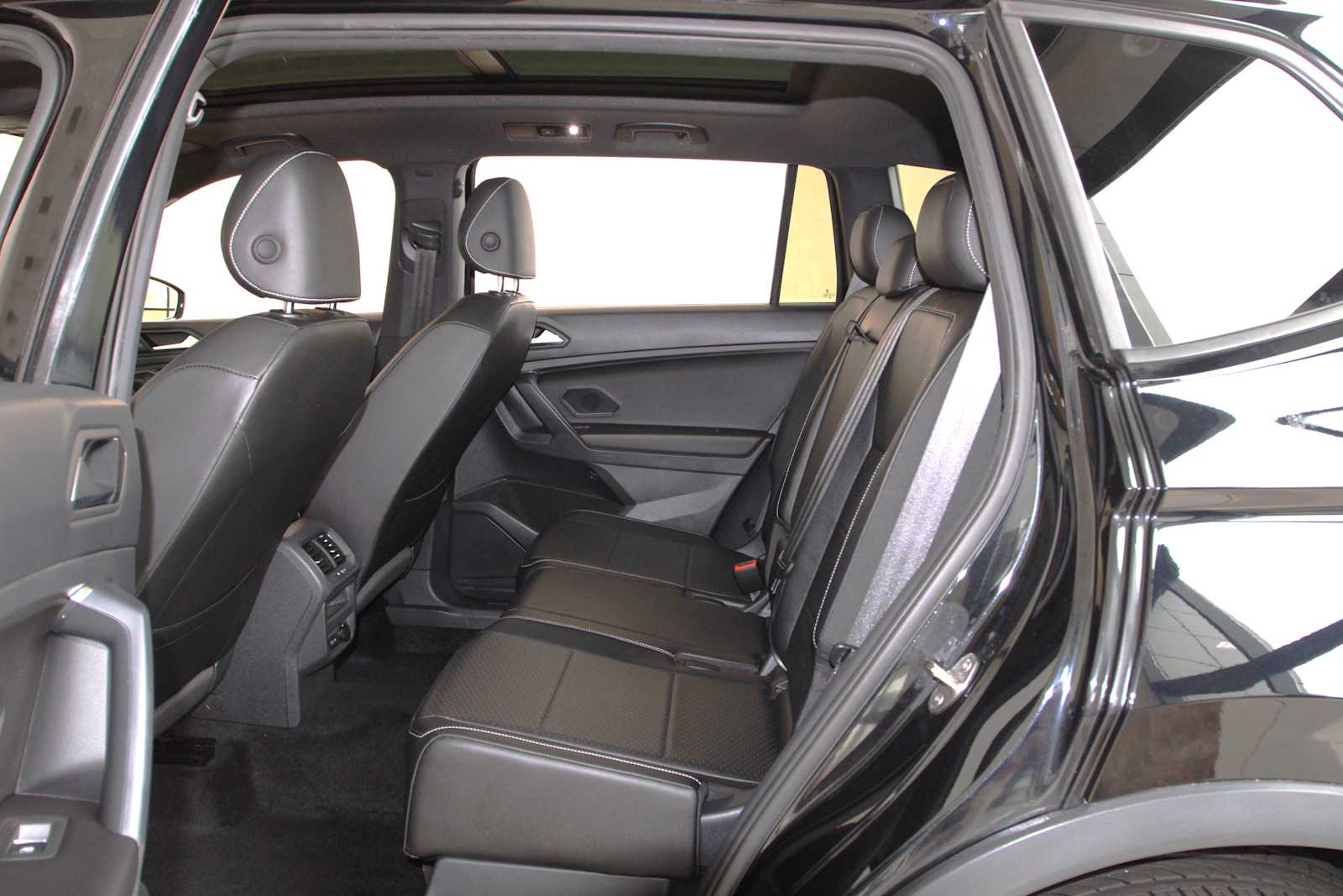 used 2021 Volkswagen Tiguan car, priced at $21,397