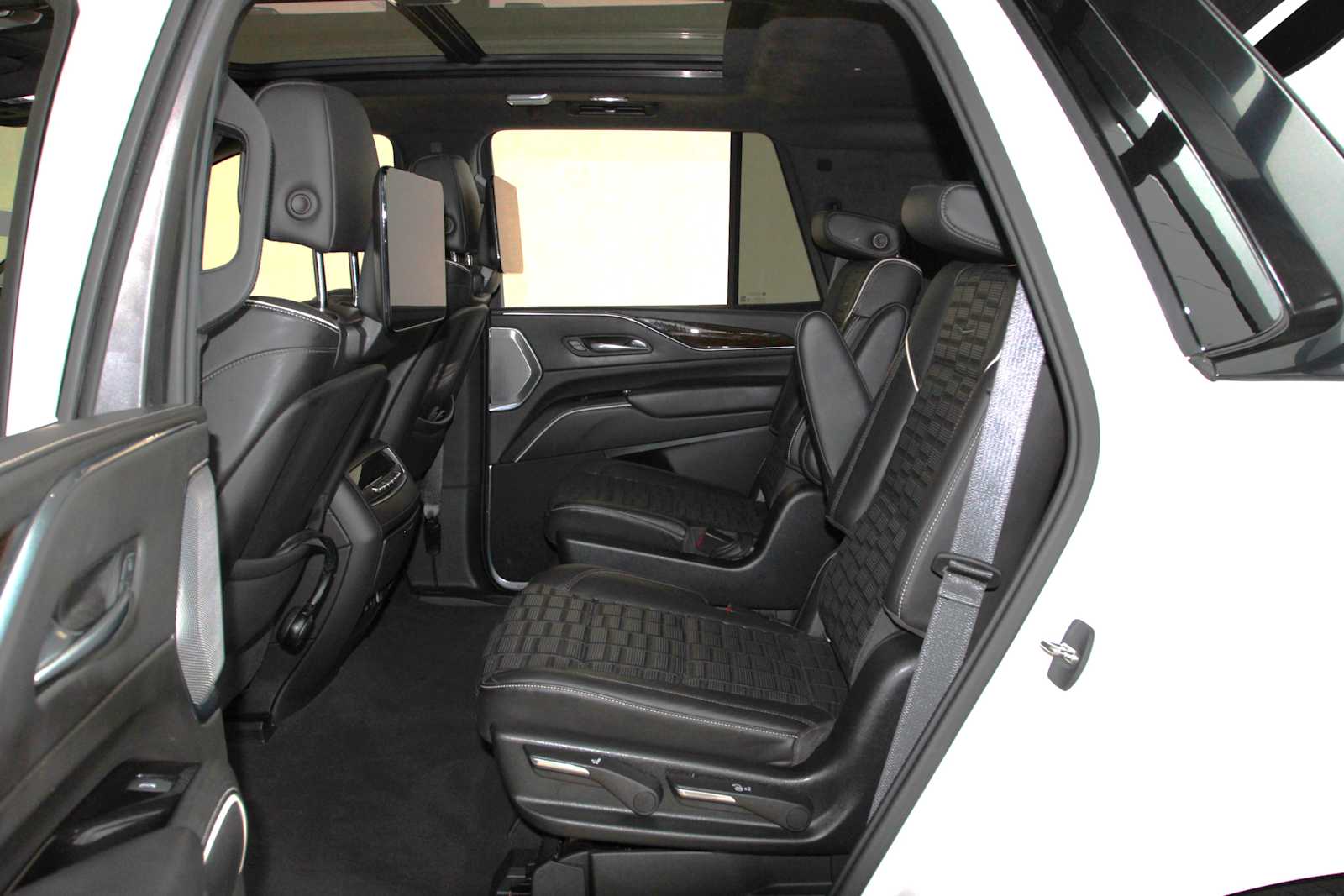 used 2021 Cadillac Escalade car, priced at $46,497