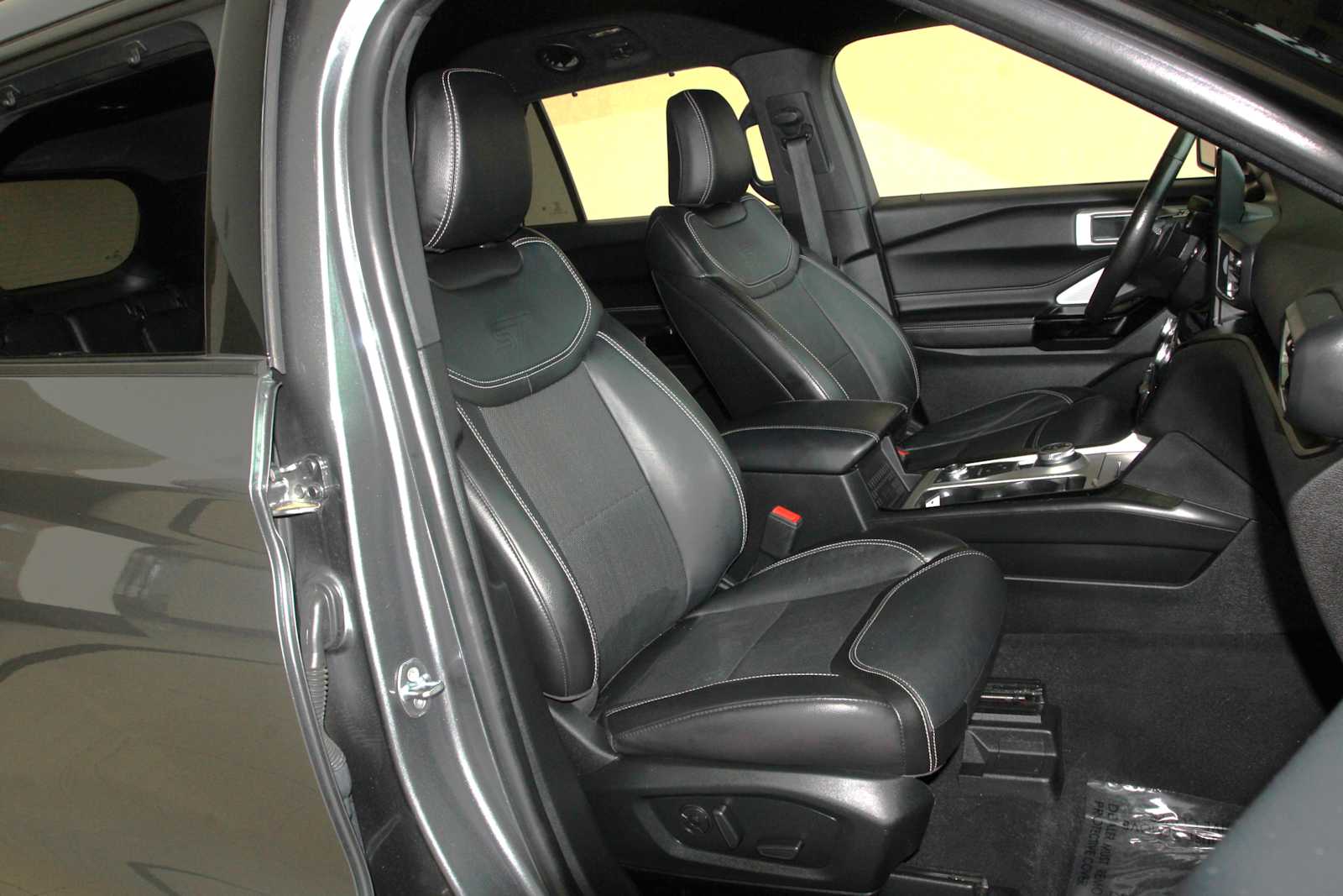 used 2022 Ford Explorer car, priced at $39,398