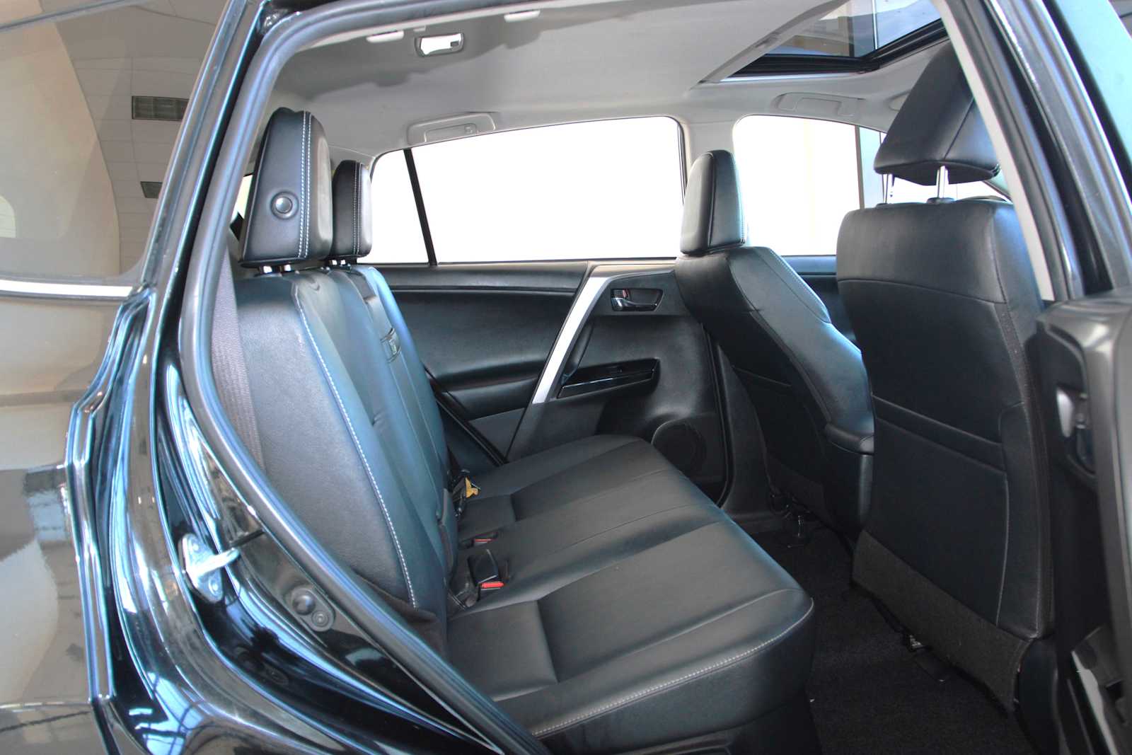 used 2017 Toyota RAV4 Hybrid car, priced at $19,997