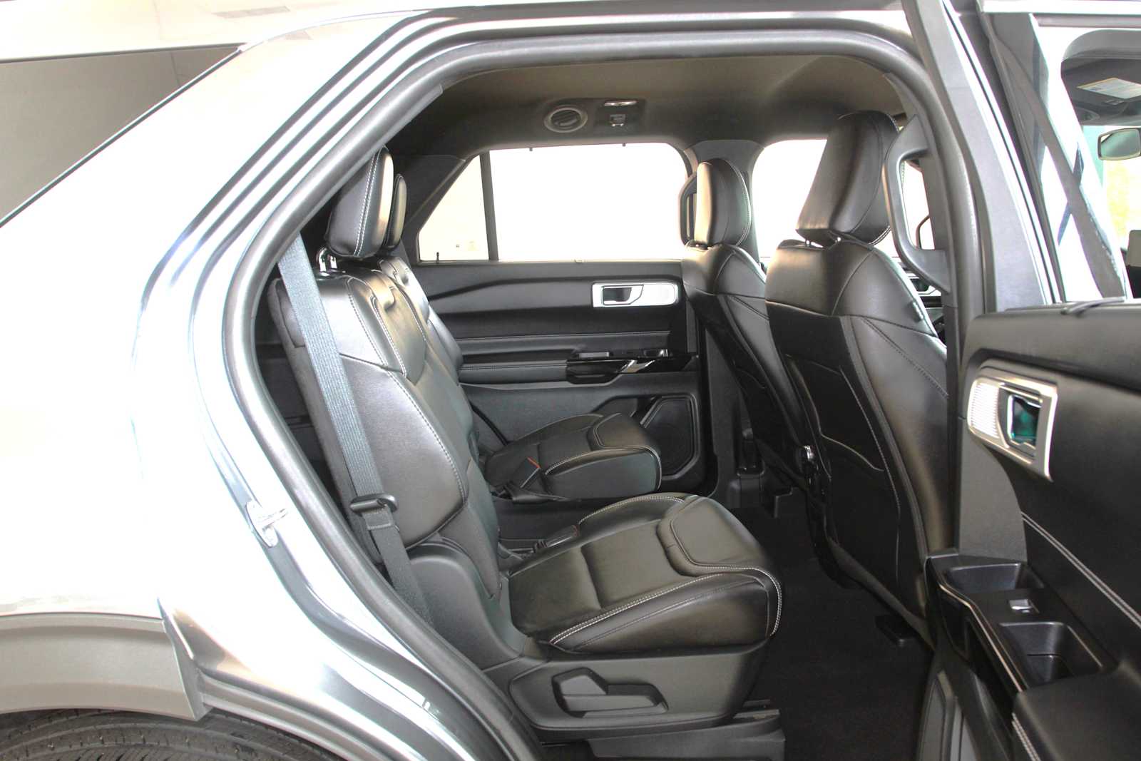 used 2022 Ford Explorer car, priced at $39,398