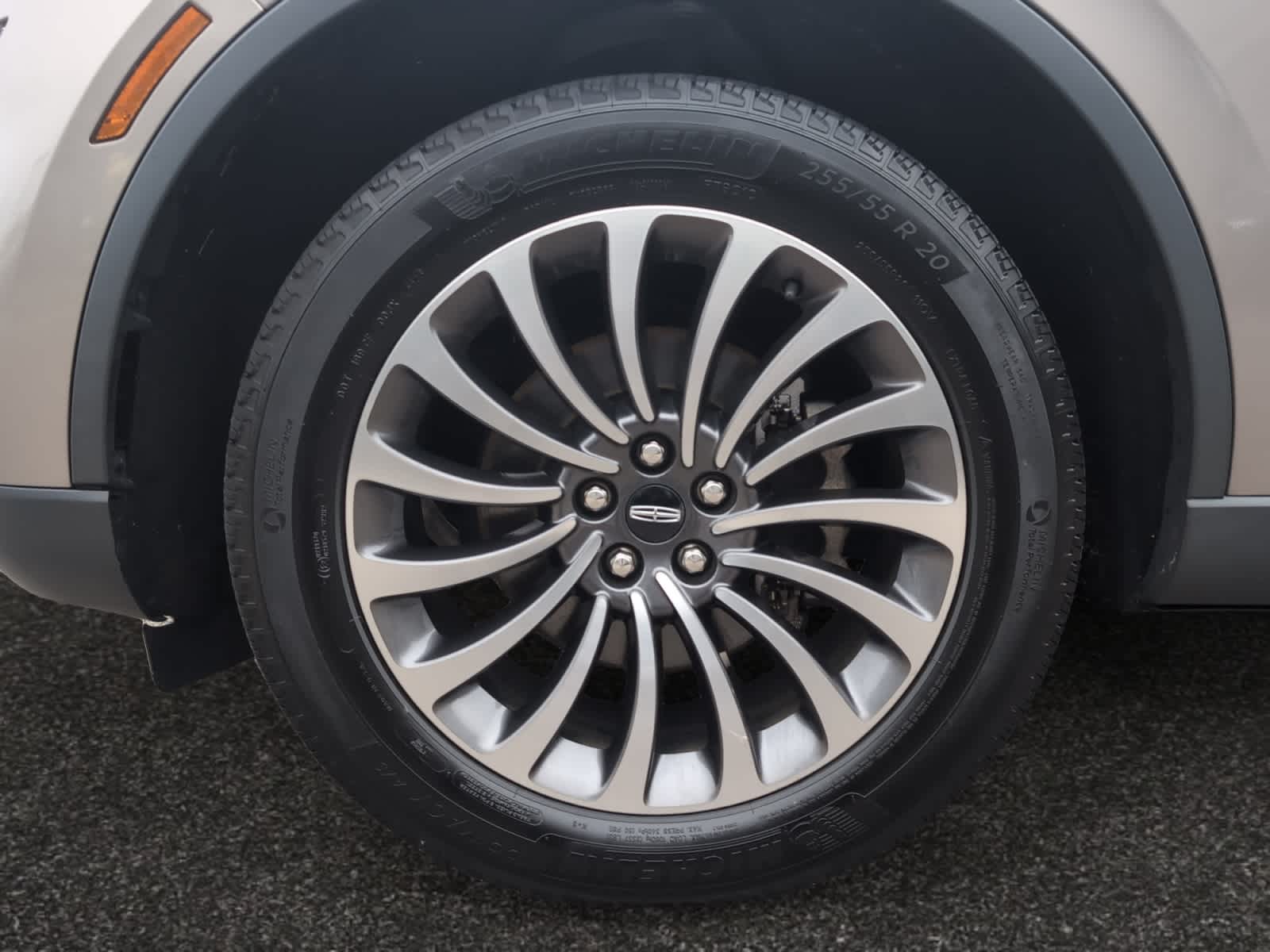 used 2020 Lincoln Aviator car, priced at $31,998