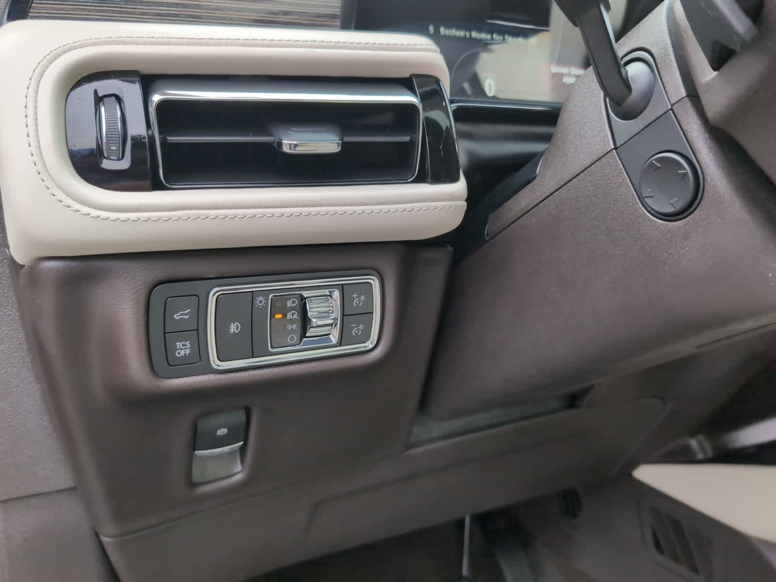 used 2021 Lincoln Nautilus car, priced at $28,998