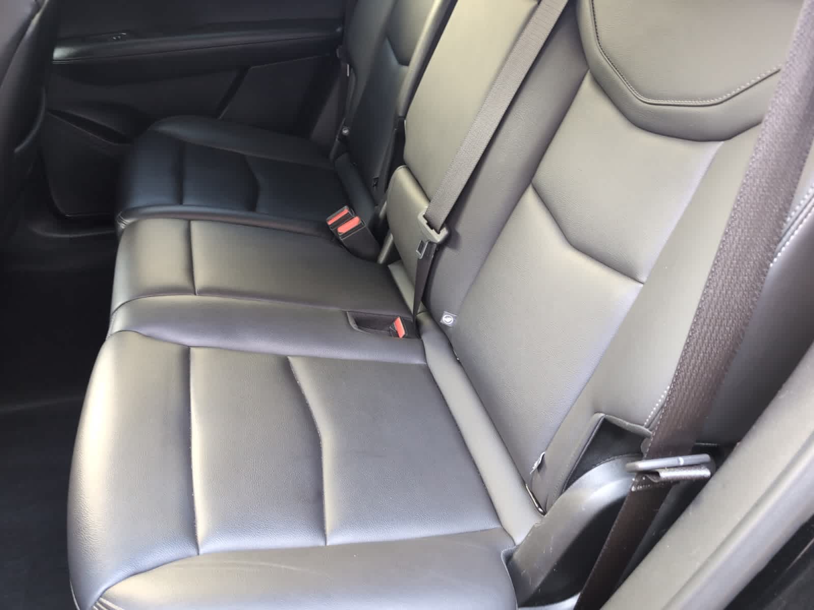 used 2023 Cadillac XT5 car, priced at $15,998