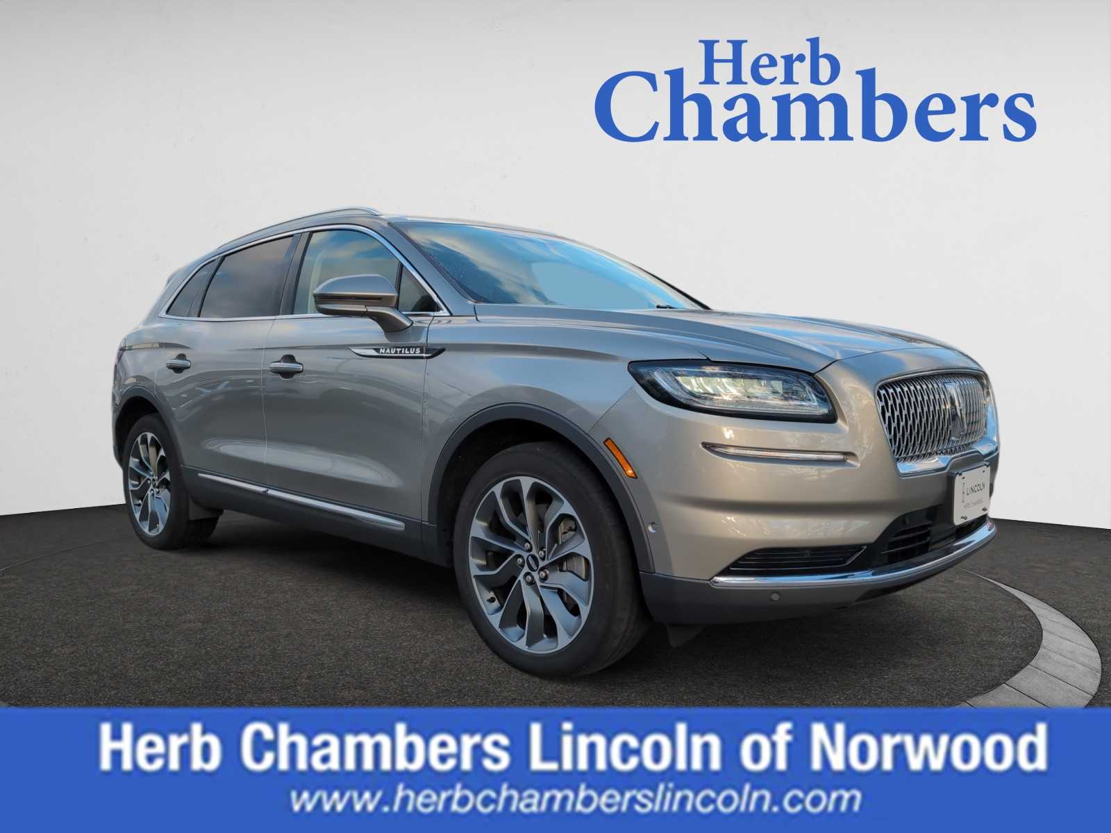 used 2023 Lincoln Nautilus car, priced at $33,998