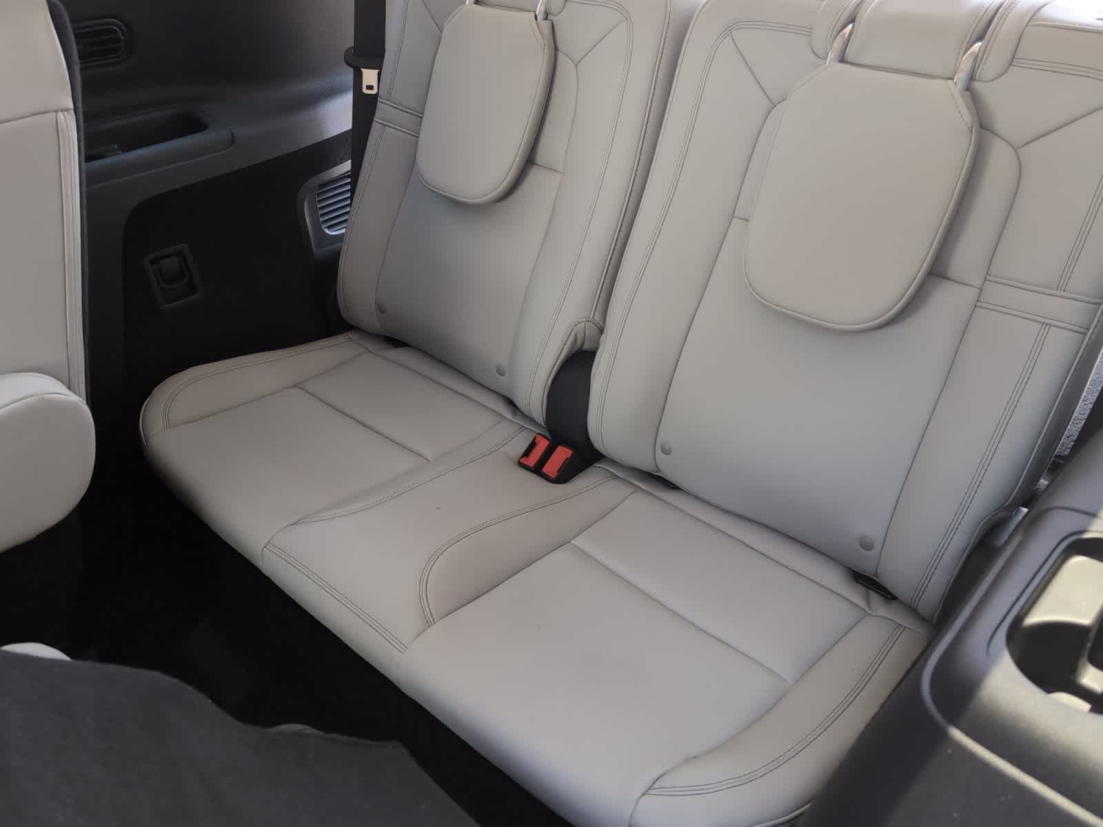 used 2025 Lincoln Aviator car, priced at $71,998