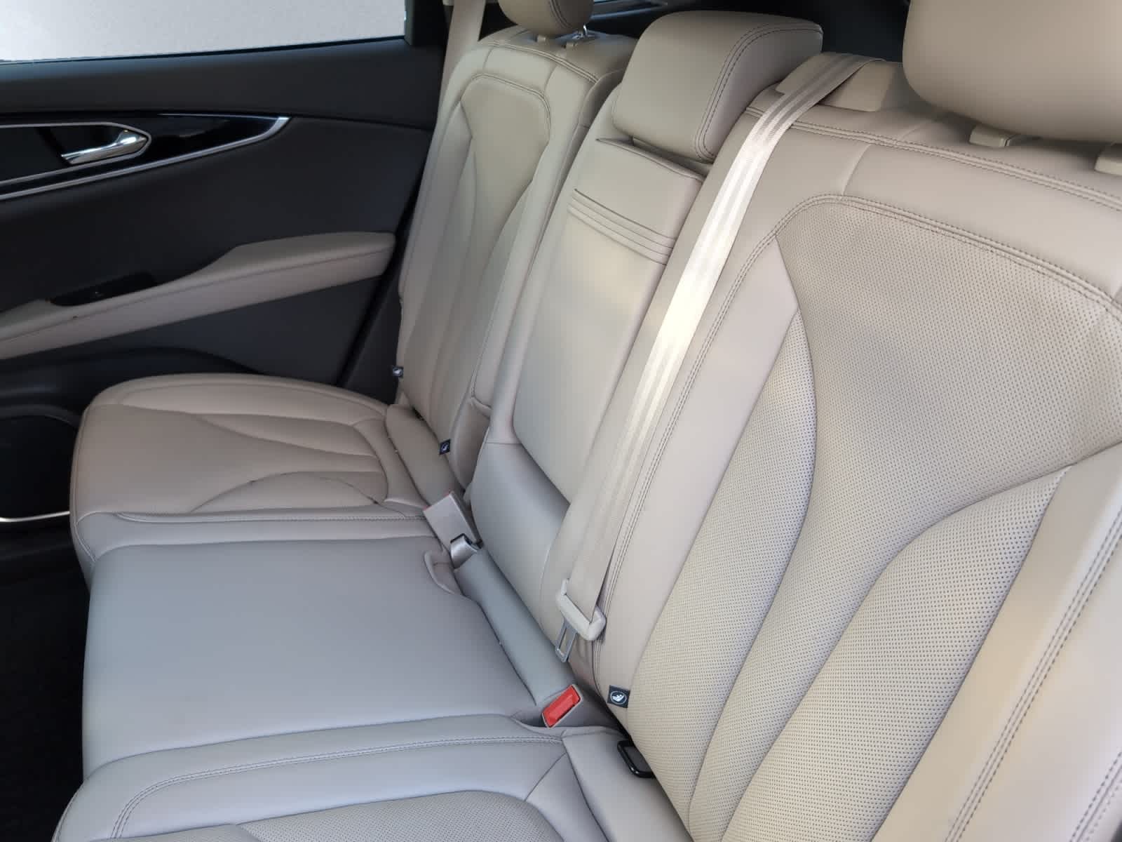 used 2023 Lincoln Nautilus car, priced at $33,998