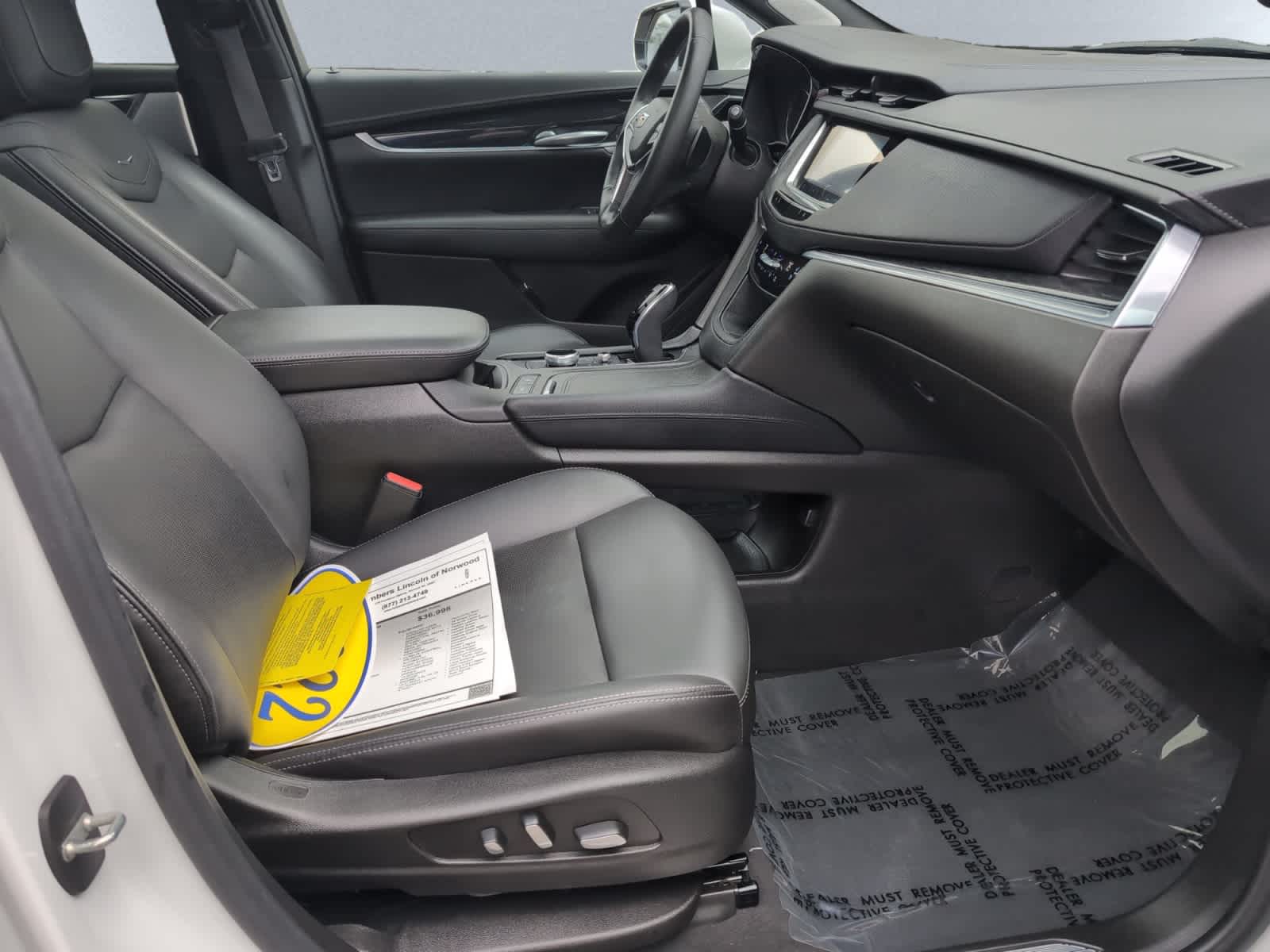 used 2022 Cadillac XT5 car, priced at $36,998