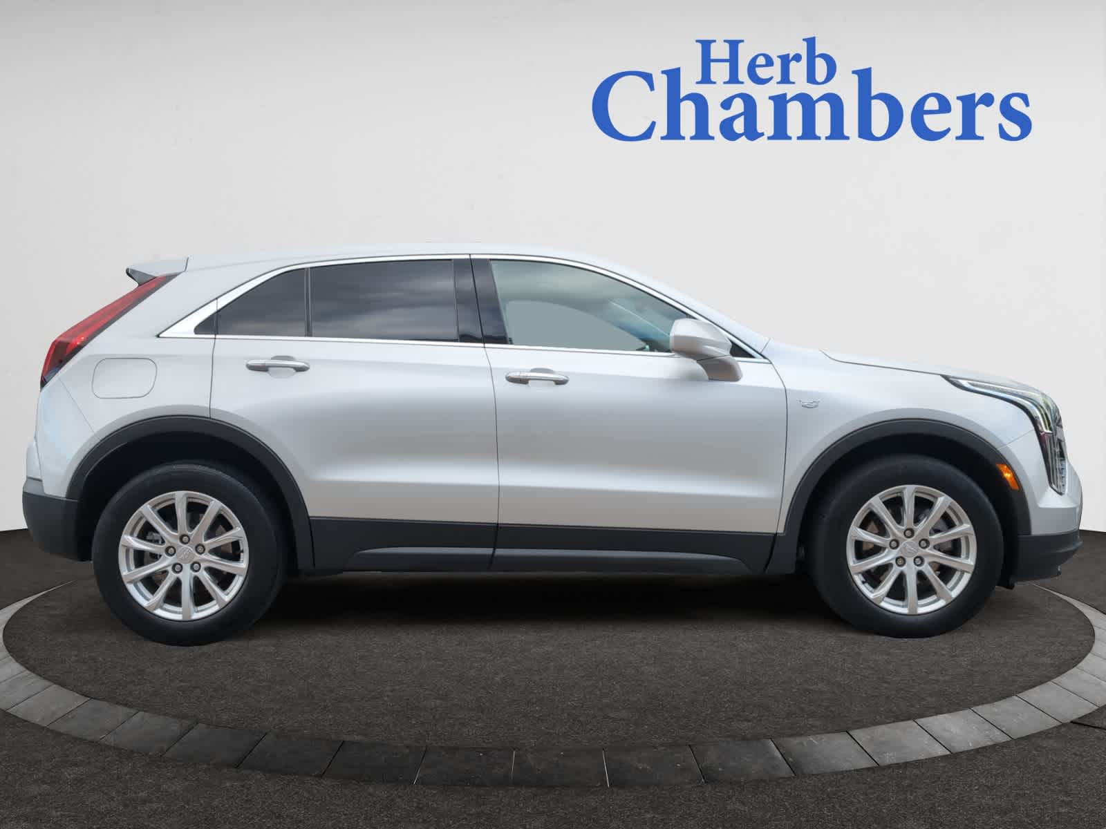 used 2020 Cadillac XT4 car, priced at $22,998