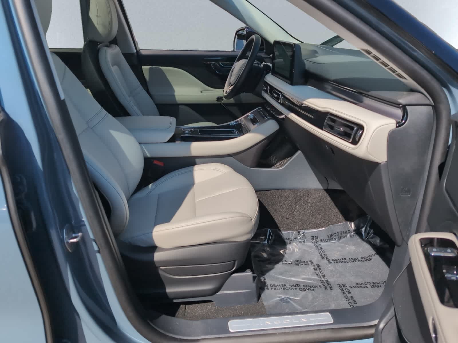 used 2025 Lincoln Aviator car, priced at $66,998