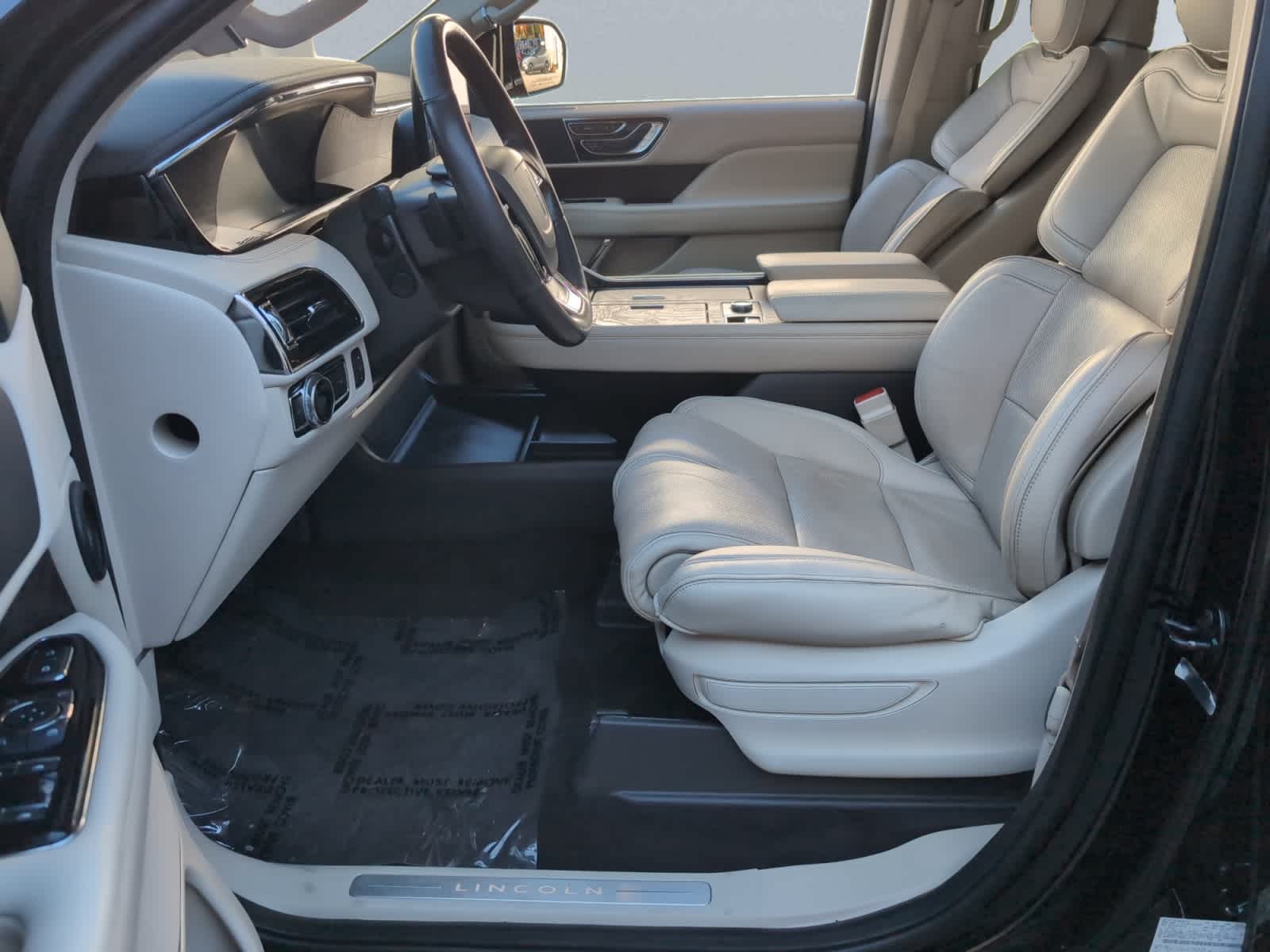 used 2019 Lincoln Navigator L car, priced at $34,998