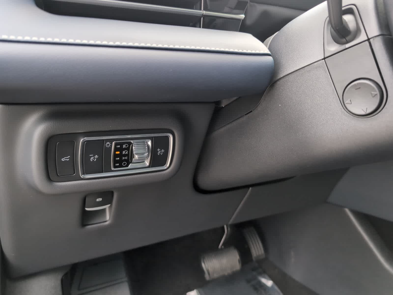 used 2024 Lincoln Nautilus car, priced at $55,798
