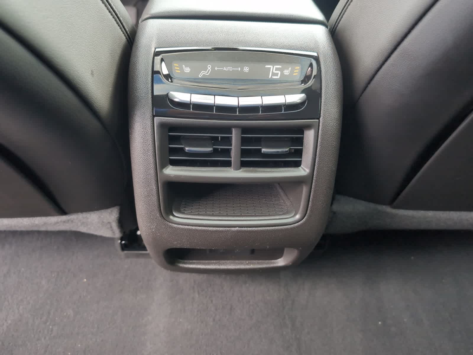 used 2022 Cadillac XT5 car, priced at $36,998