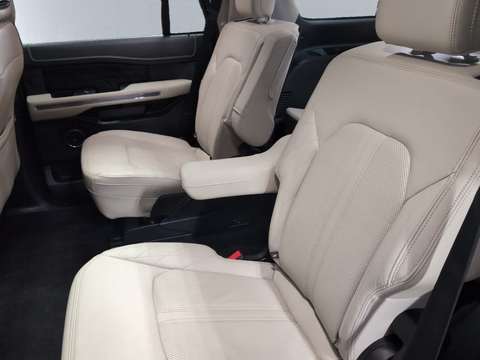 used 2019 Ford Expedition car, priced at $34,998