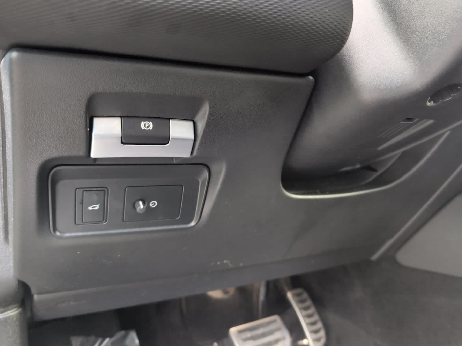 used 2020 Land Rover Discovery Sport car, priced at $31,497