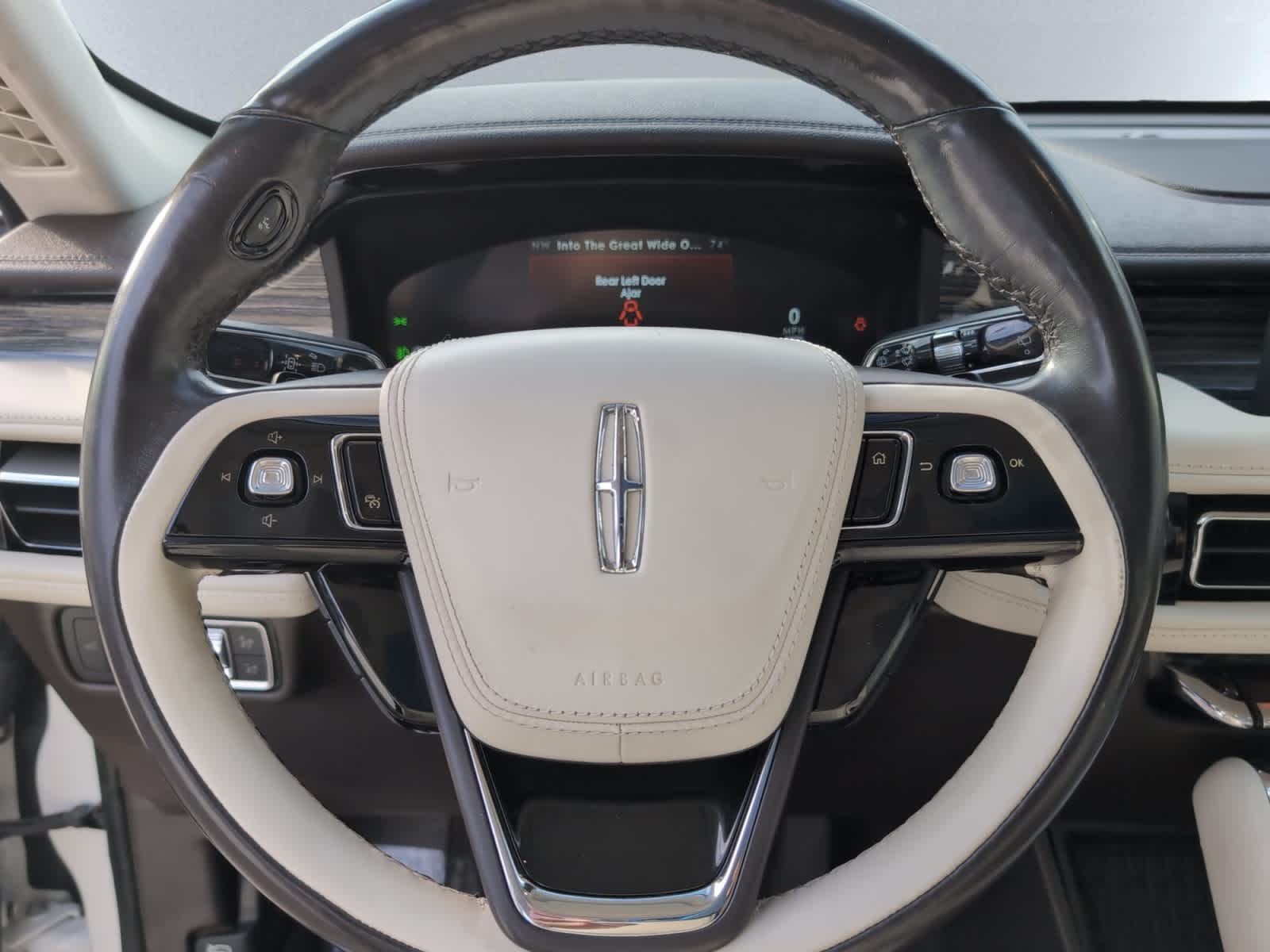 used 2020 Lincoln Aviator car, priced at $37,998