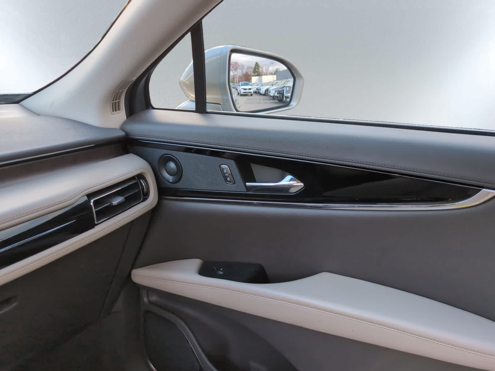 used 2023 Lincoln Nautilus car, priced at $33,998