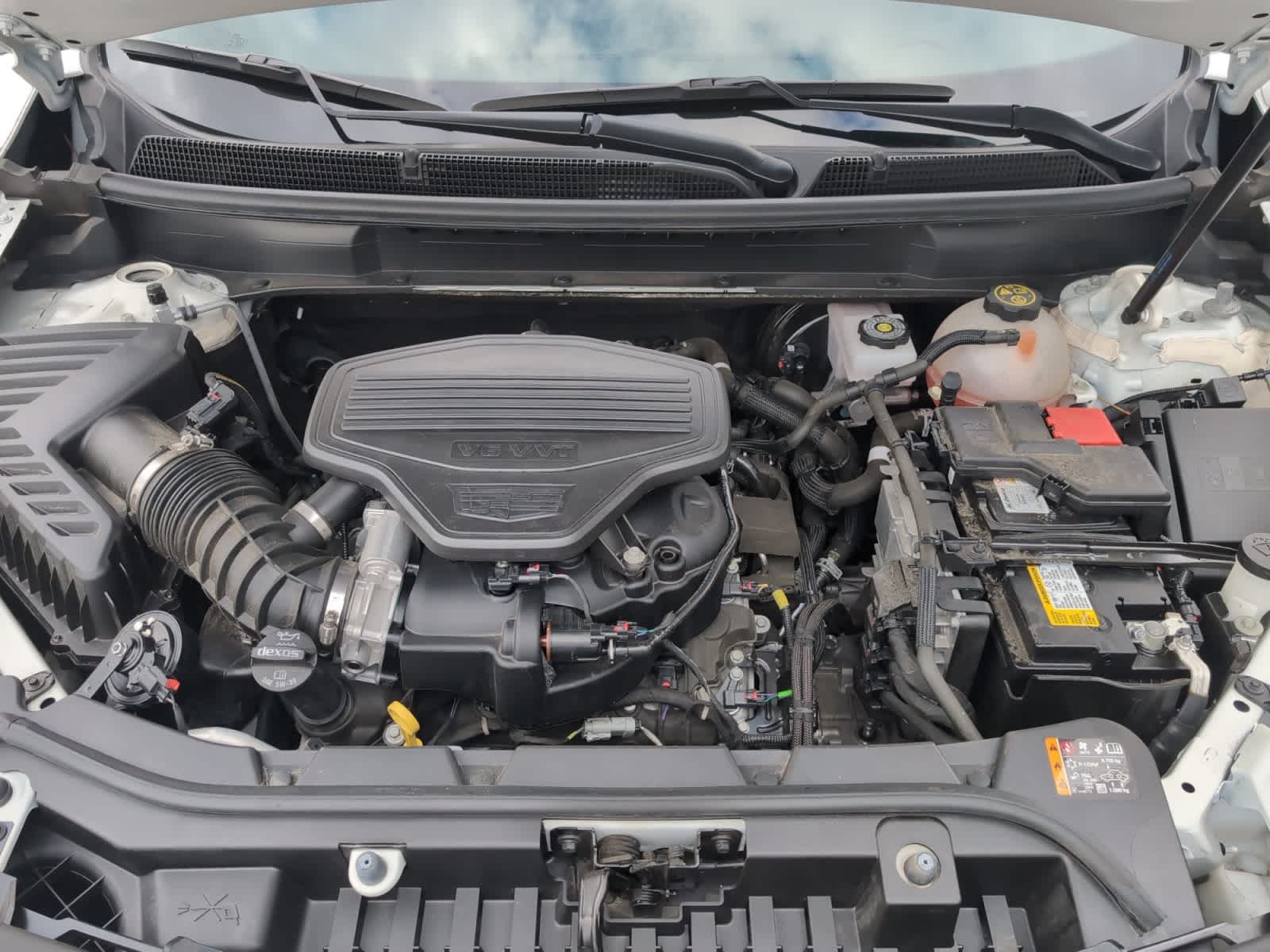 used 2022 Cadillac XT5 car, priced at $36,998