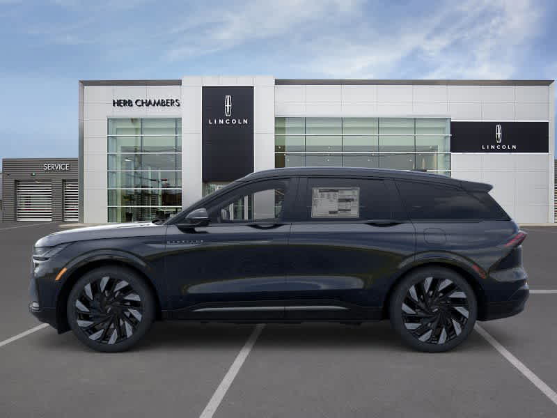 new 2025 Lincoln Nautilus car, priced at $75,625