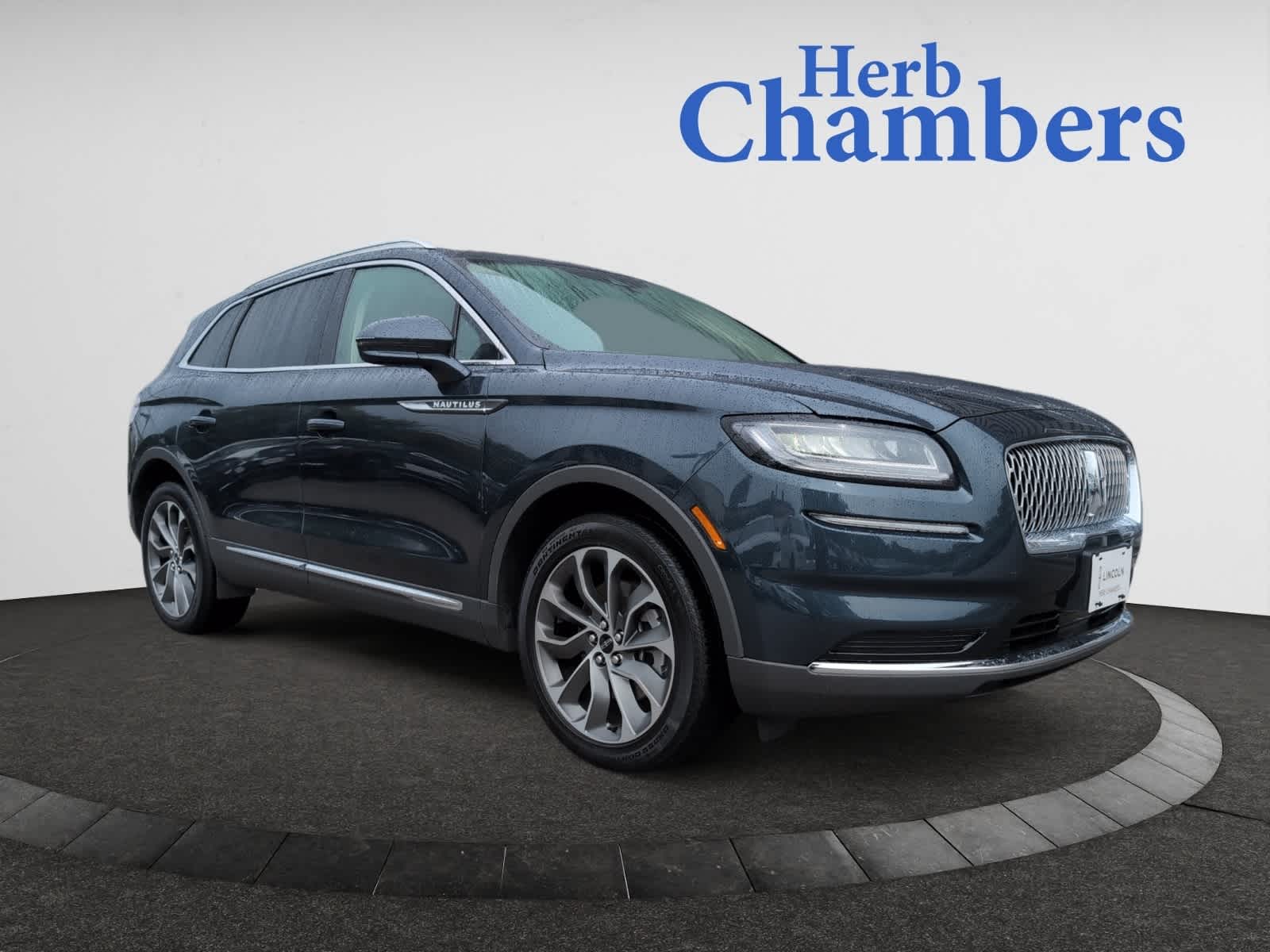 used 2021 Lincoln Nautilus car, priced at $32,998