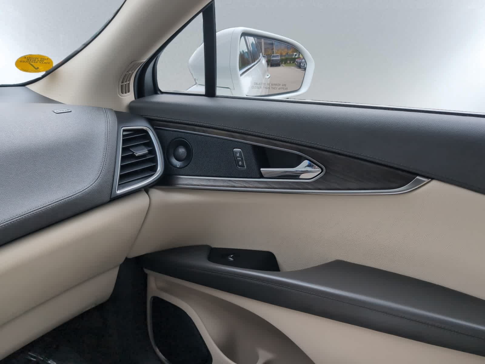 used 2020 Lincoln Nautilus car, priced at $27,998