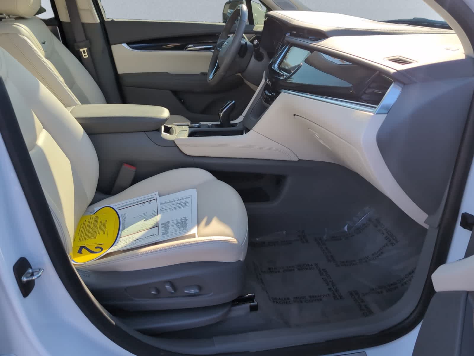 used 2022 Cadillac XT6 car, priced at $36,998