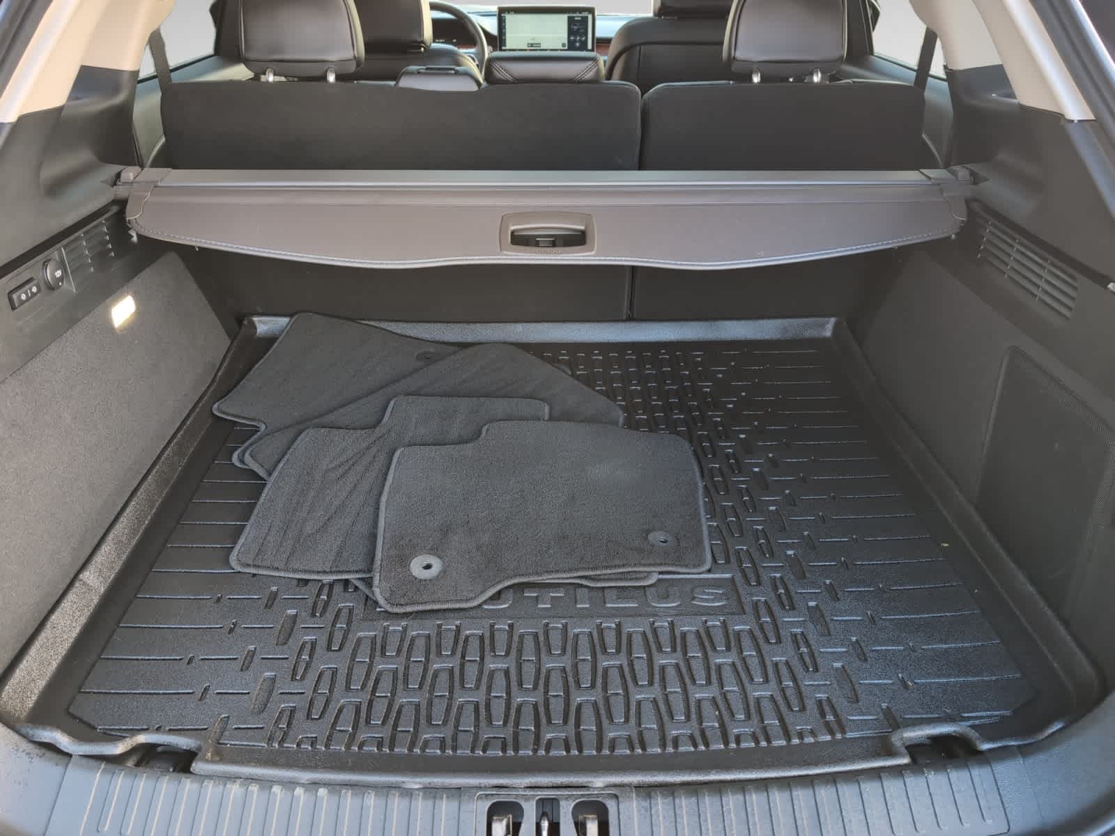 used 2021 Lincoln Nautilus car, priced at $32,998