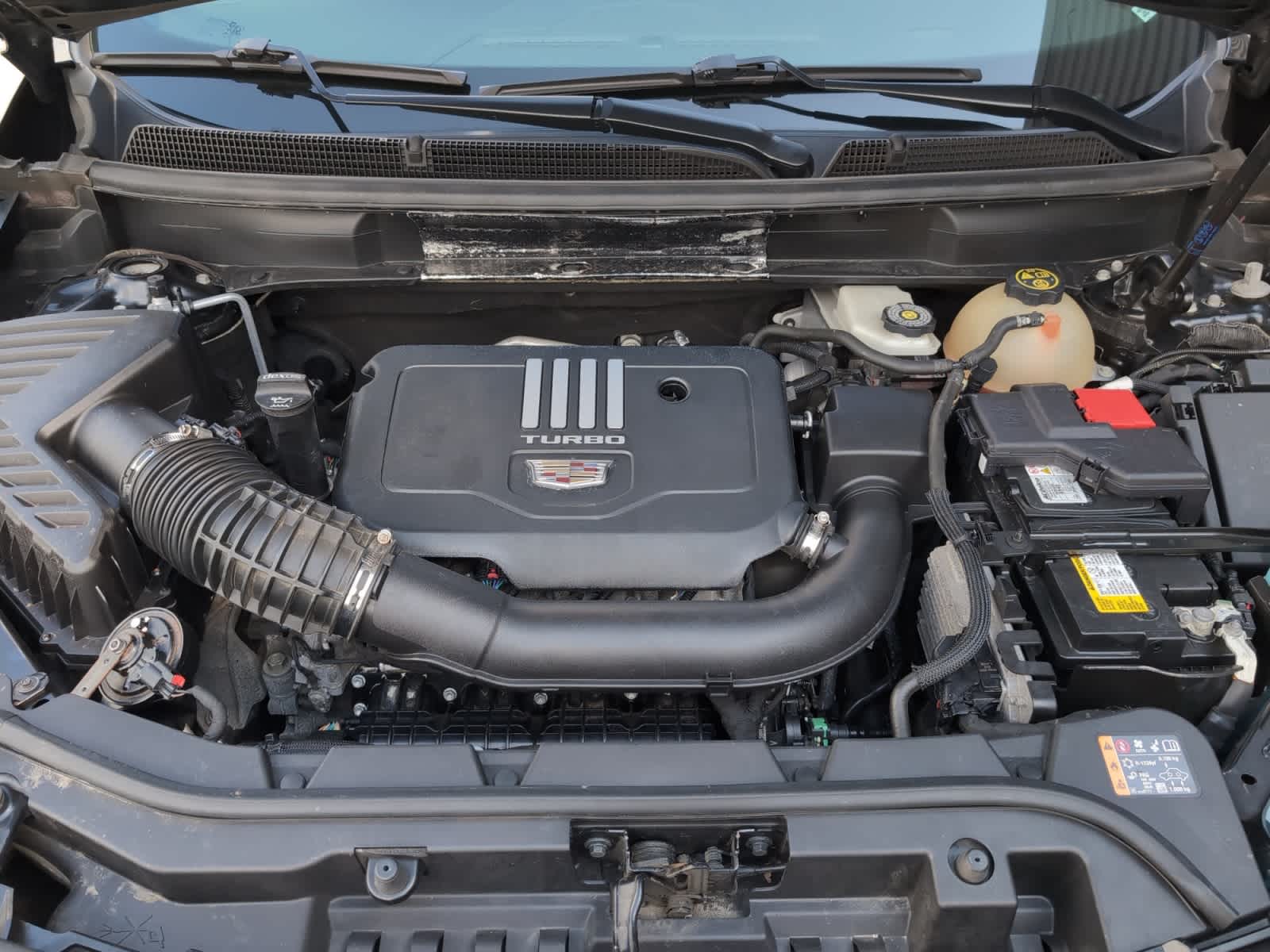 used 2023 Cadillac XT5 car, priced at $15,998