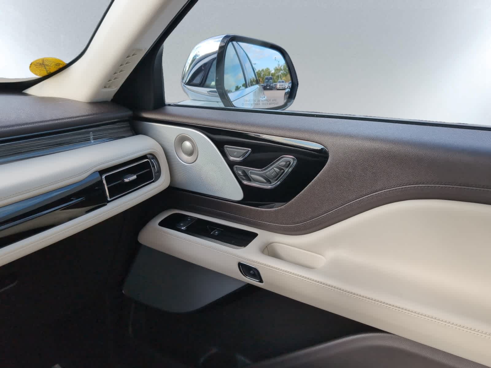 used 2020 Lincoln Aviator car, priced at $37,998