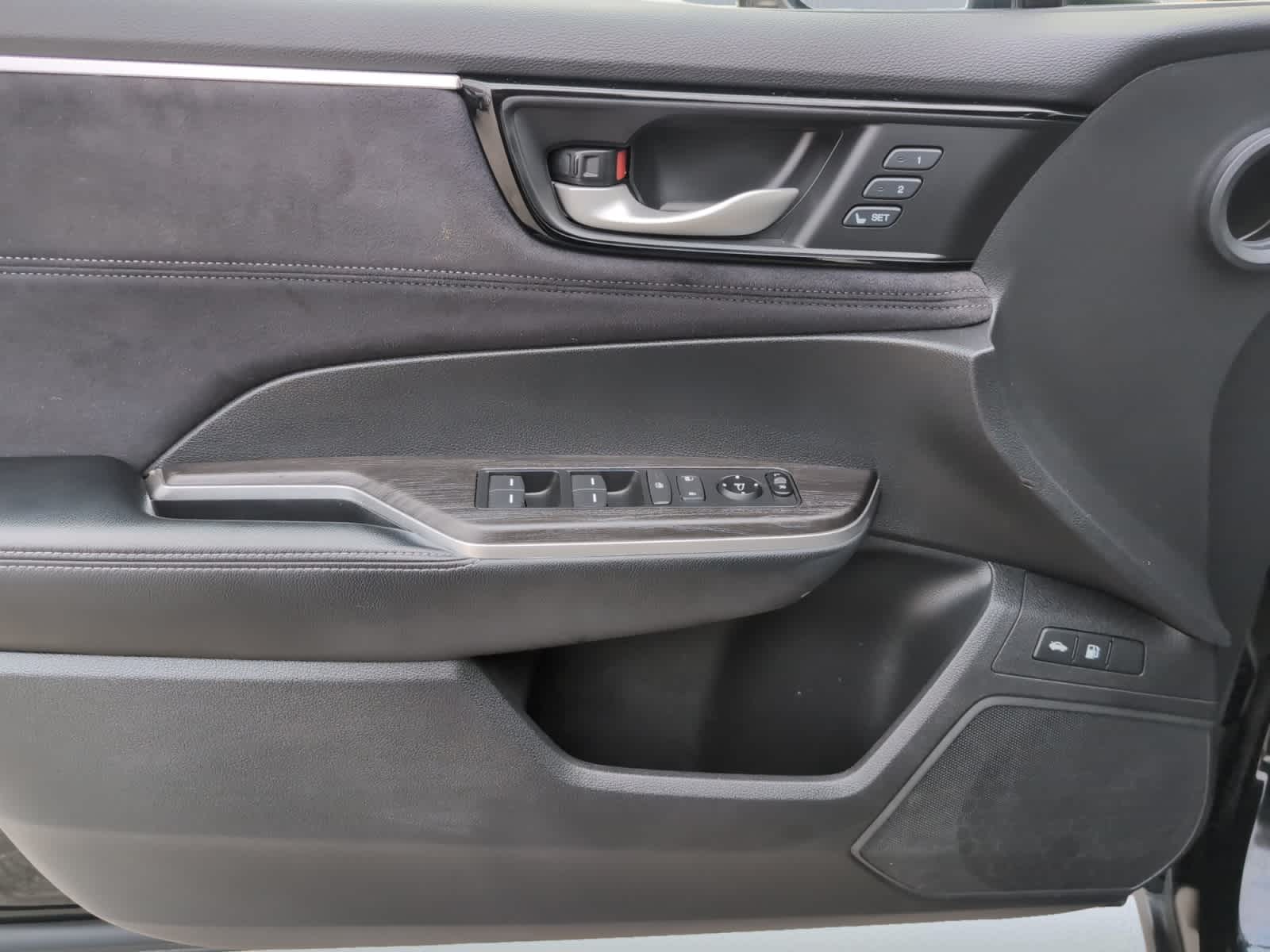 used 2019 Honda Clarity Plug-In Hybrid car, priced at $16,998