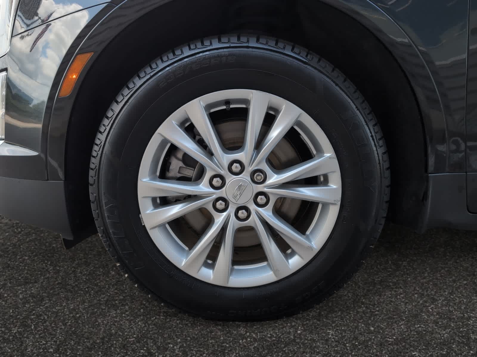 used 2023 Cadillac XT5 car, priced at $15,998