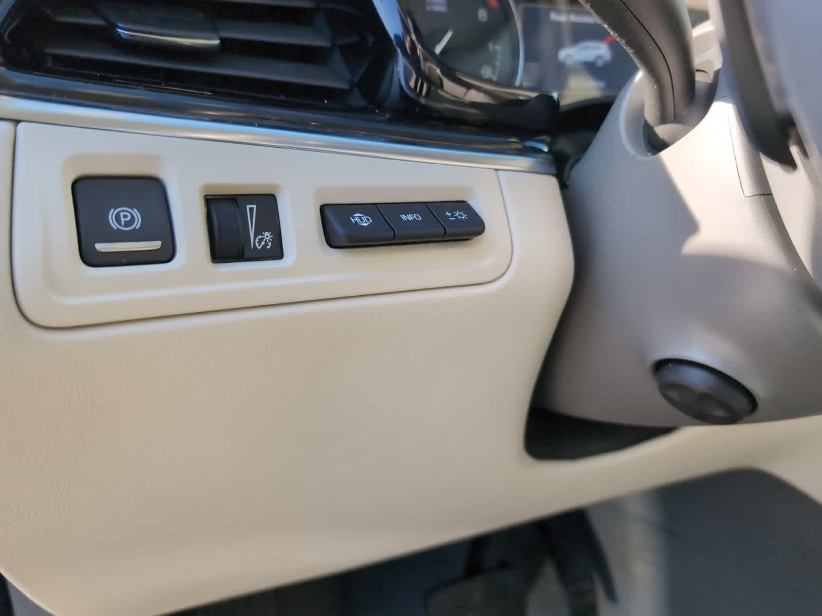 used 2022 Cadillac XT6 car, priced at $36,998