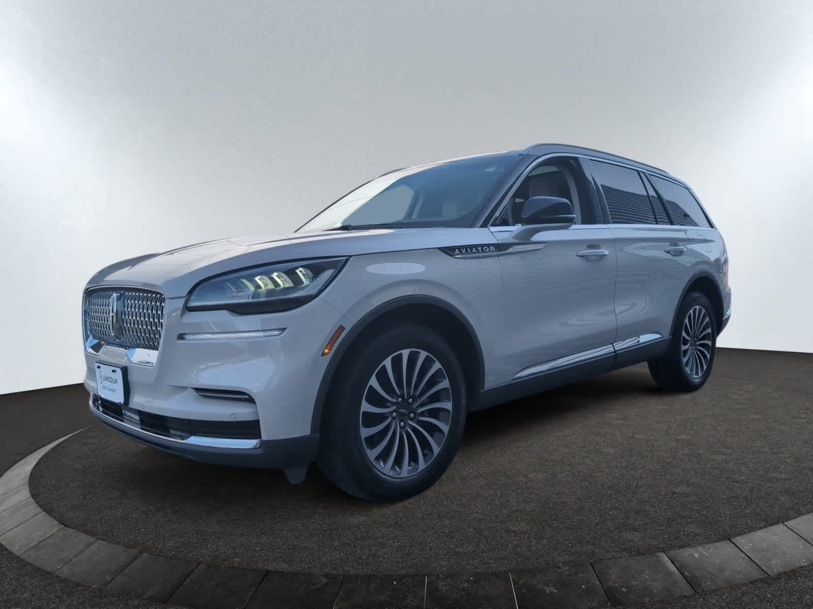 used 2023 Lincoln Aviator car, priced at $43,698