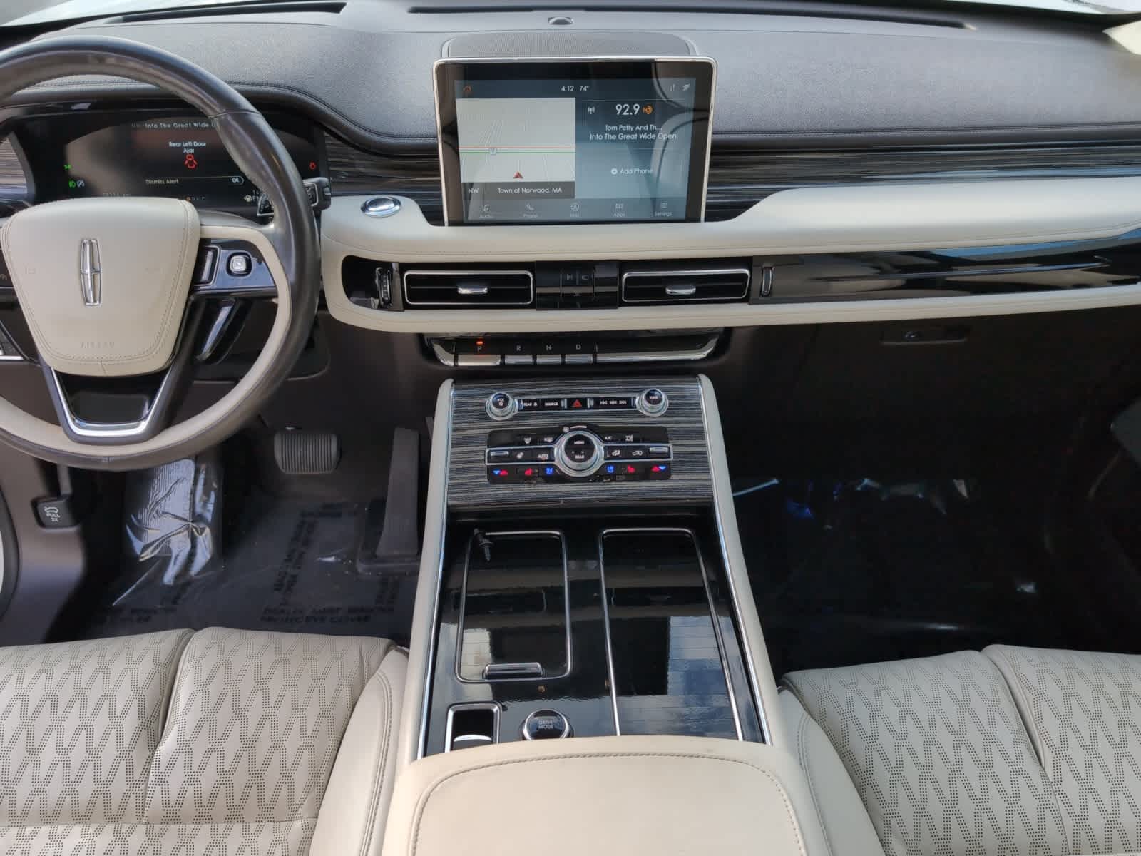 used 2020 Lincoln Aviator car, priced at $37,998