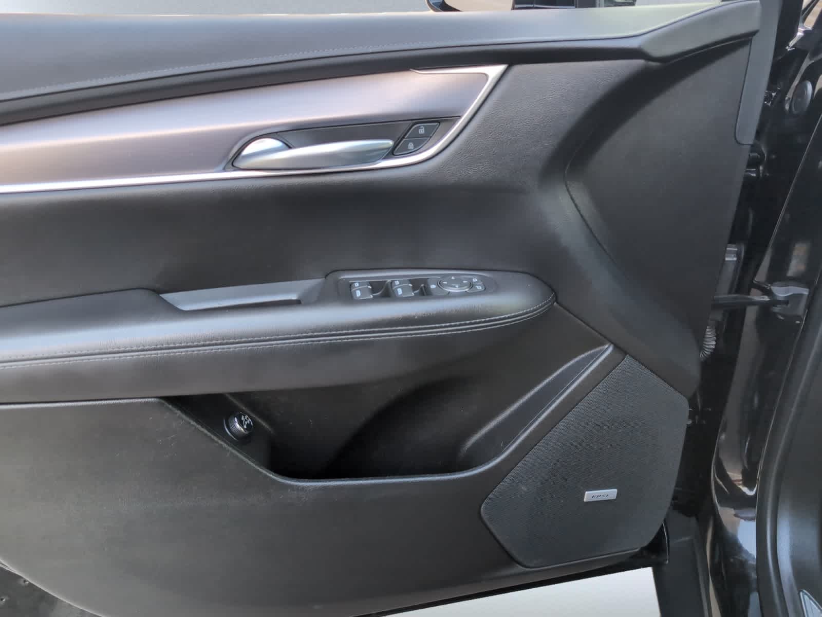 used 2023 Cadillac XT5 car, priced at $15,998