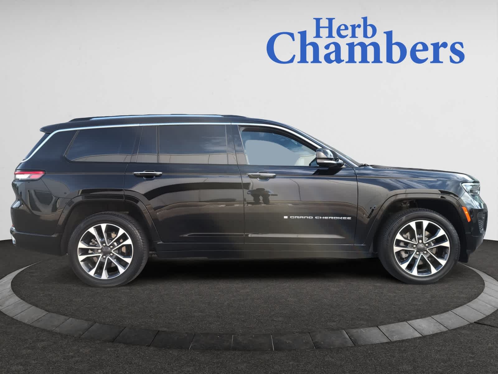 used 2023 Jeep Grand Cherokee car, priced at $42,998