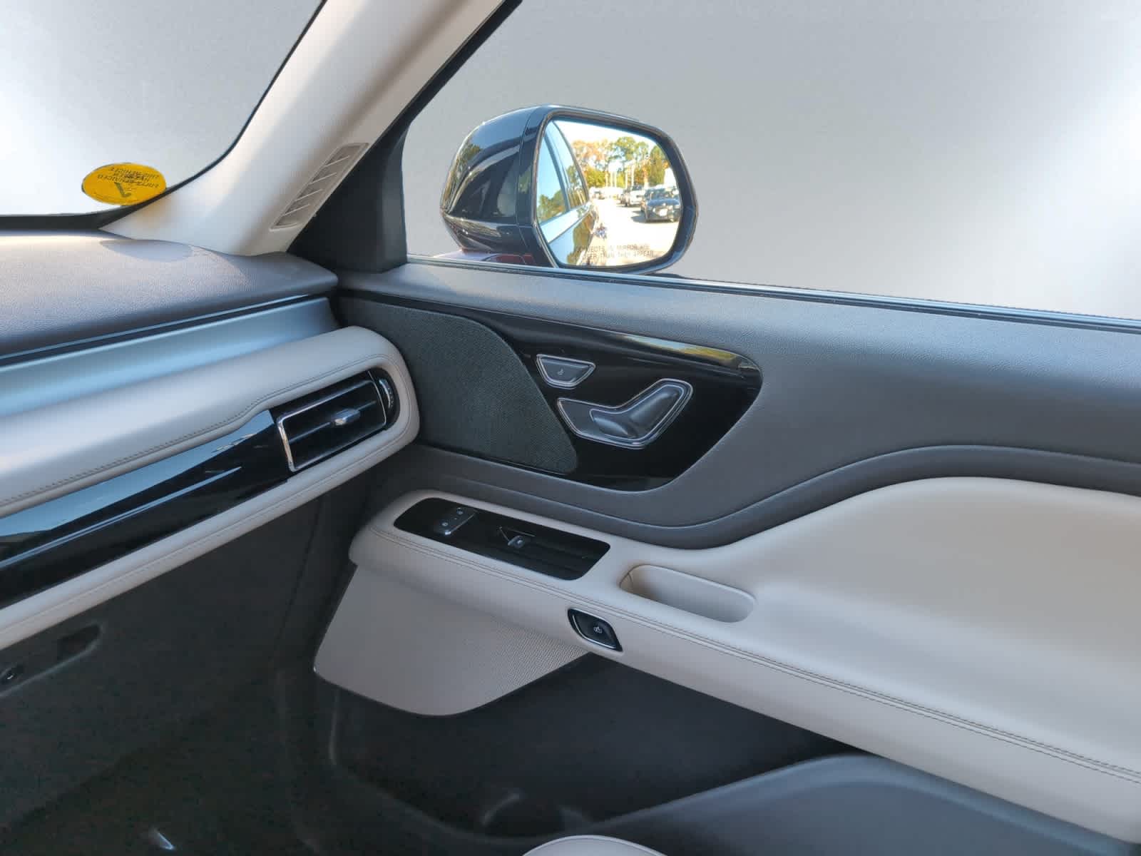 used 2022 Lincoln Aviator car, priced at $34,598