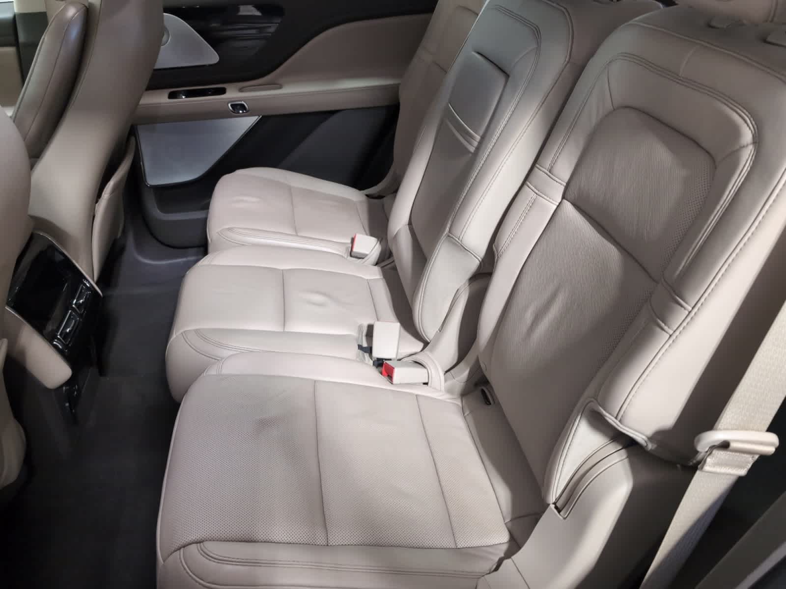 used 2020 Lincoln Aviator car, priced at $29,998