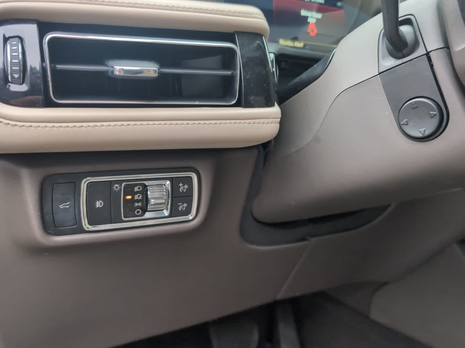 used 2020 Lincoln Aviator car, priced at $31,998