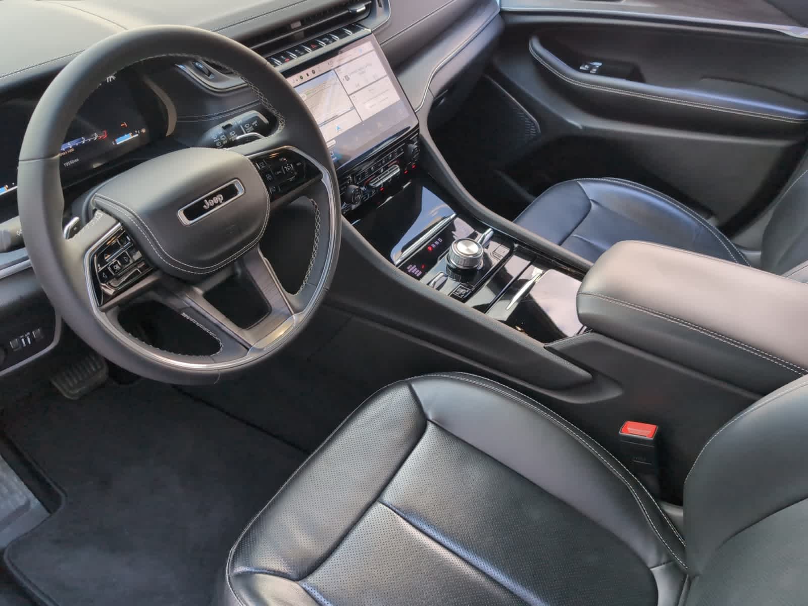 used 2023 Jeep Grand Cherokee car, priced at $42,998