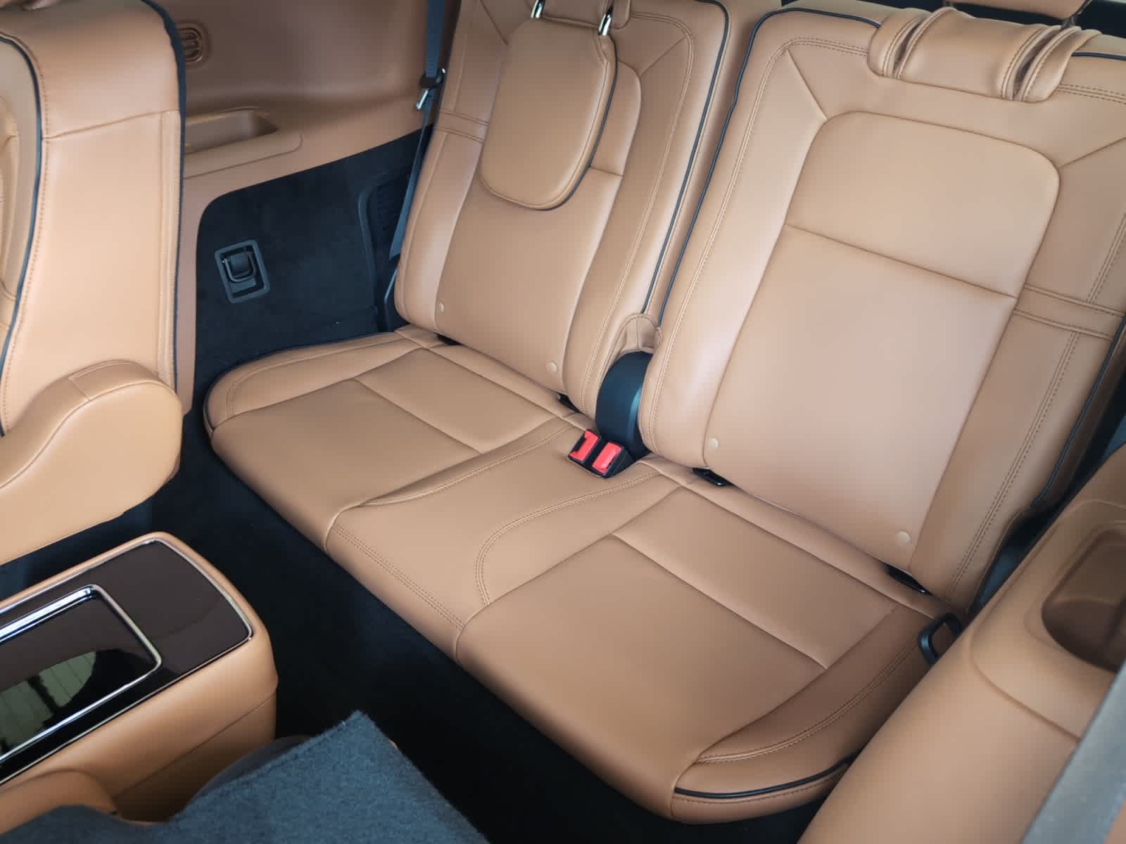 used 2025 Lincoln Aviator car, priced at $89,998