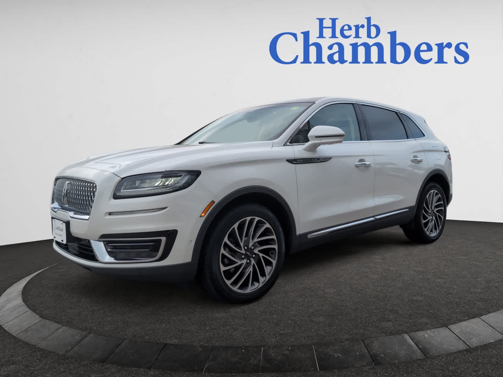 used 2020 Lincoln Nautilus car, priced at $27,998