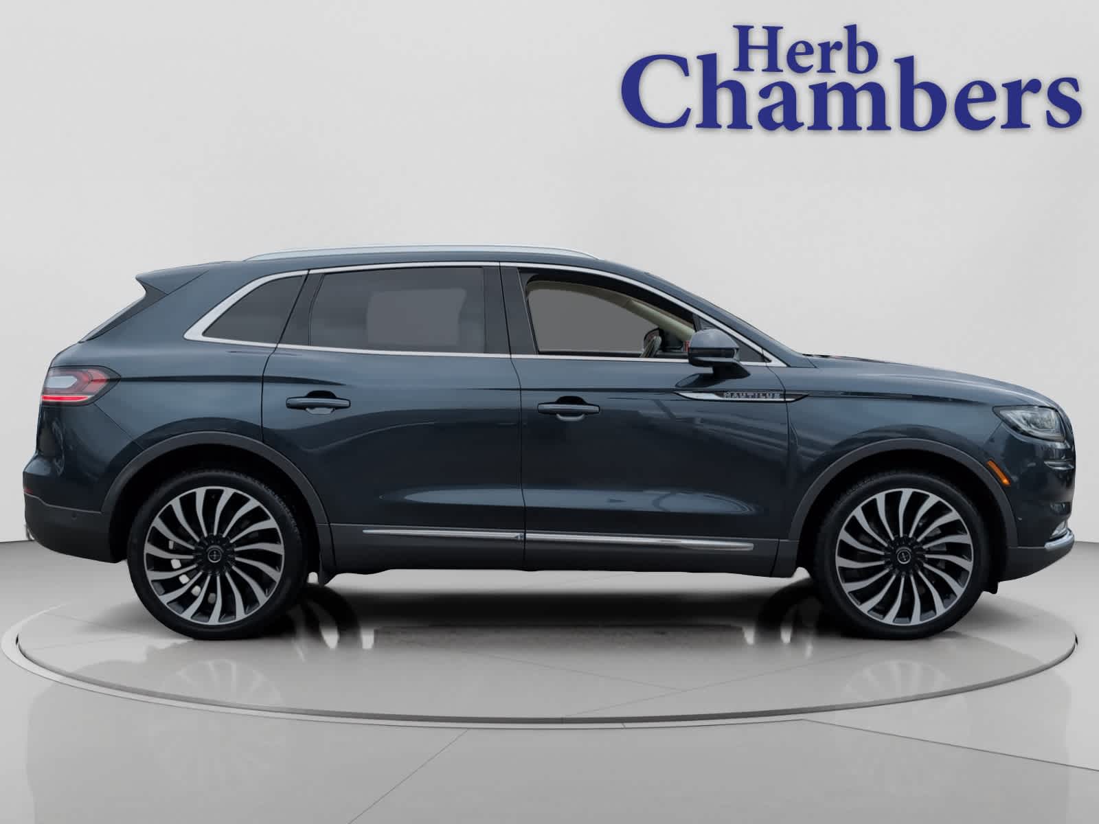 used 2021 Lincoln Nautilus car, priced at $28,998