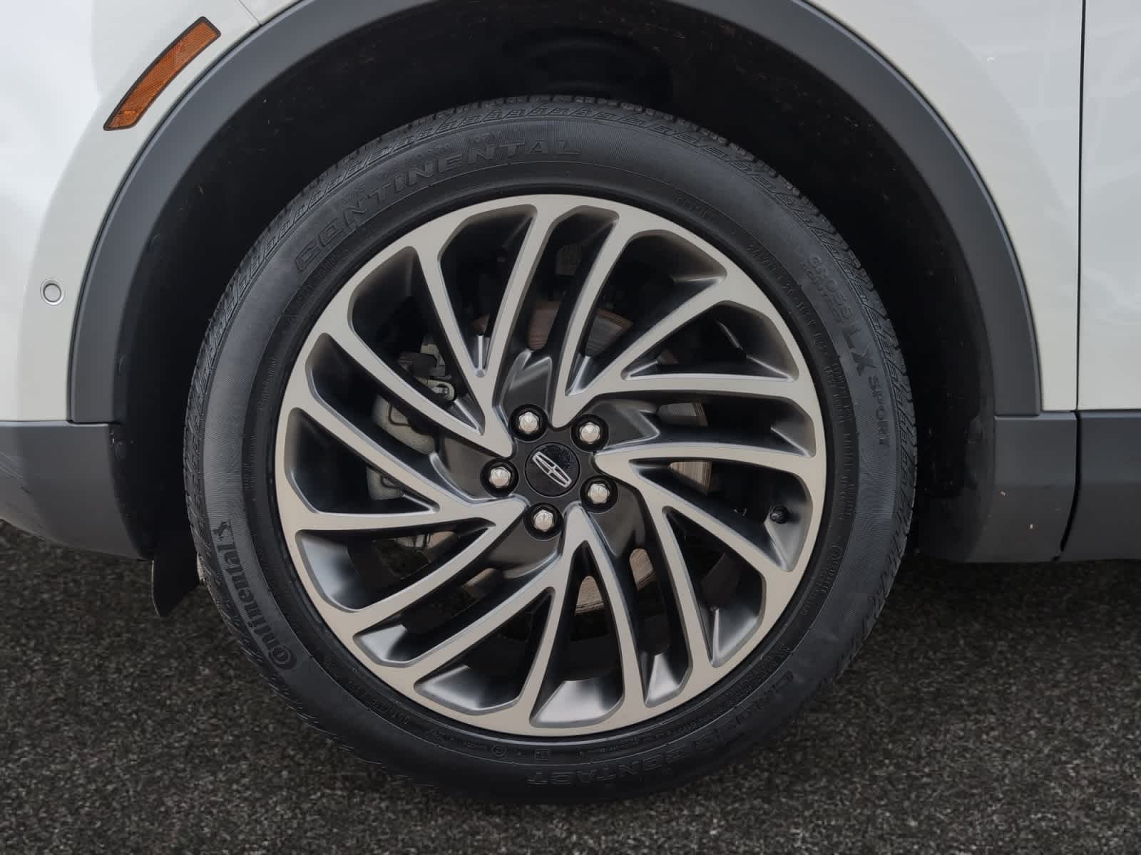 used 2020 Lincoln Nautilus car, priced at $27,998