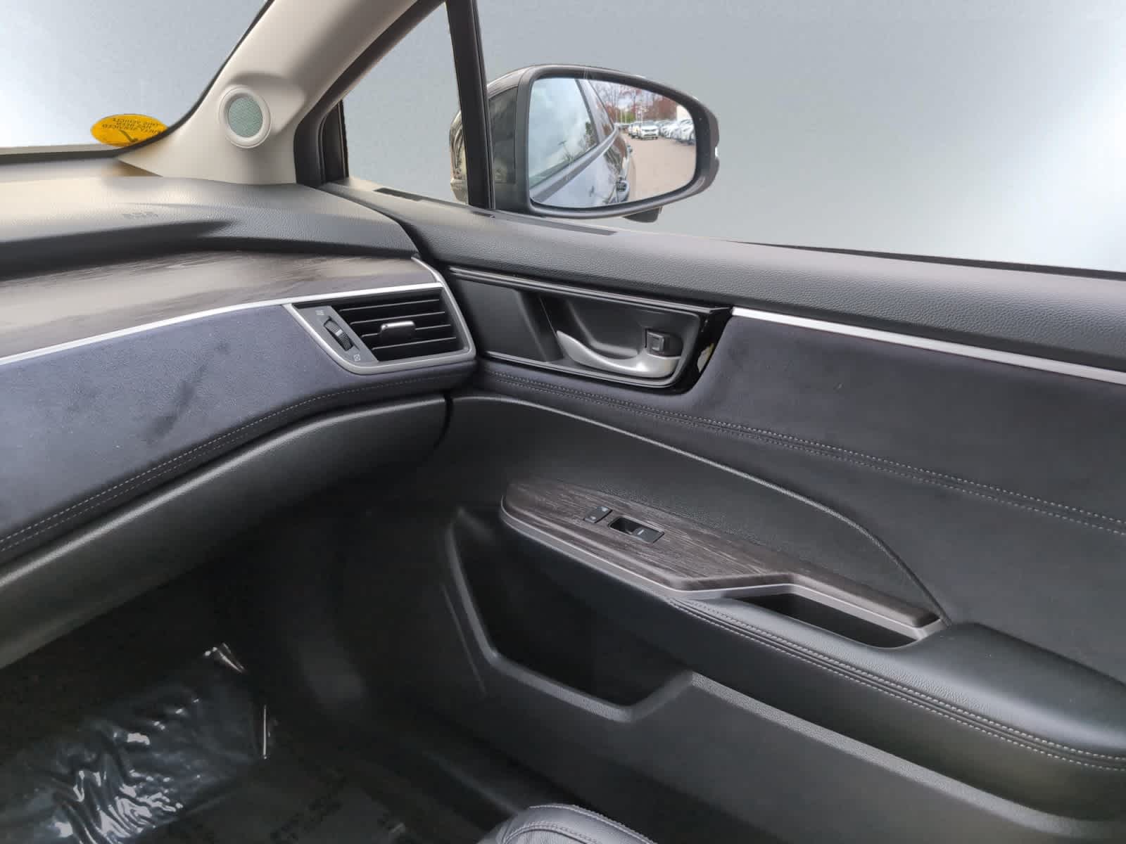 used 2019 Honda Clarity Plug-In Hybrid car, priced at $16,998